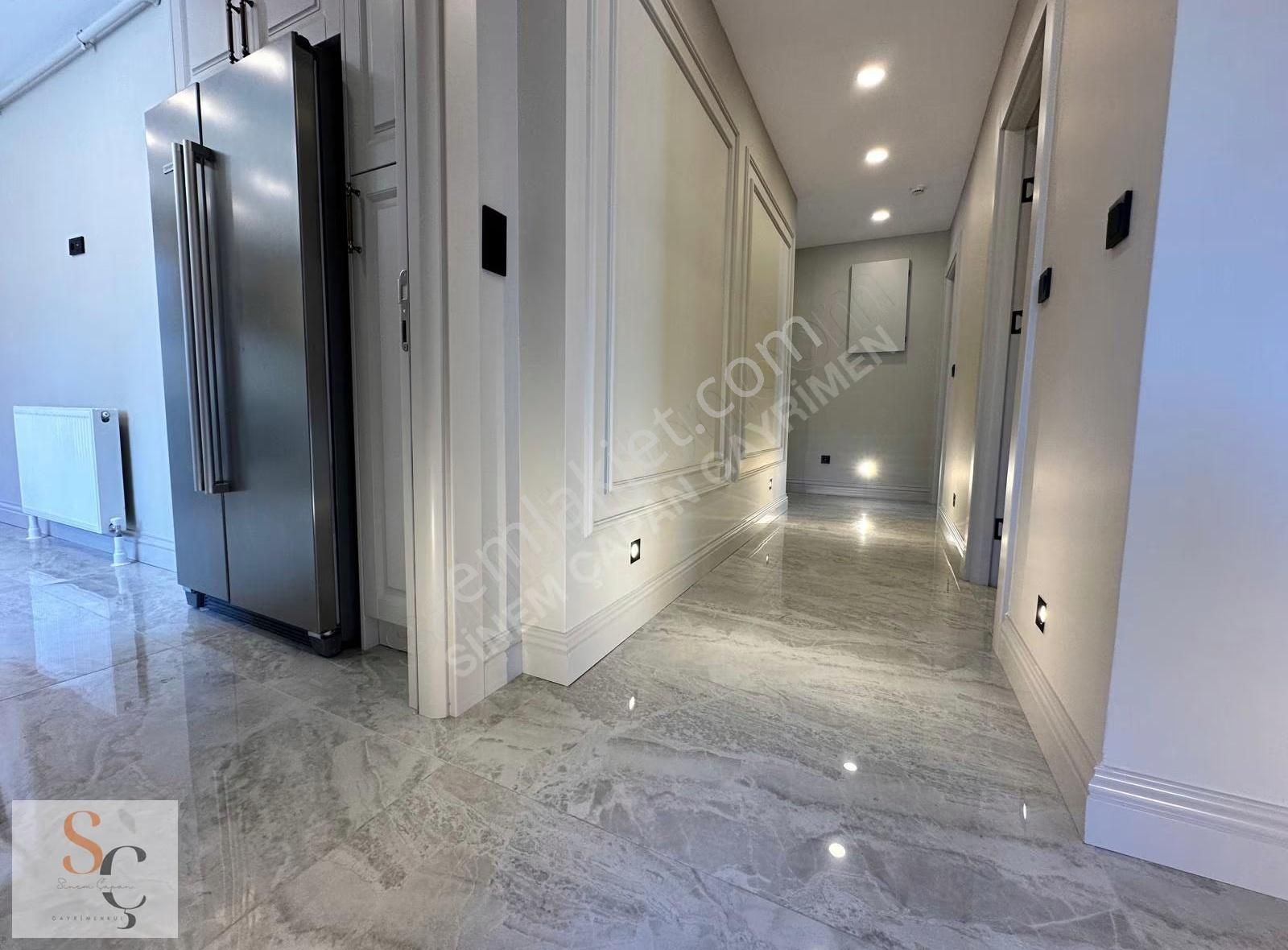 Göztepe Oyuncak Müzesi Sokağında 4+1 Mimari Dekorlu Katta Tek - Görsel 16