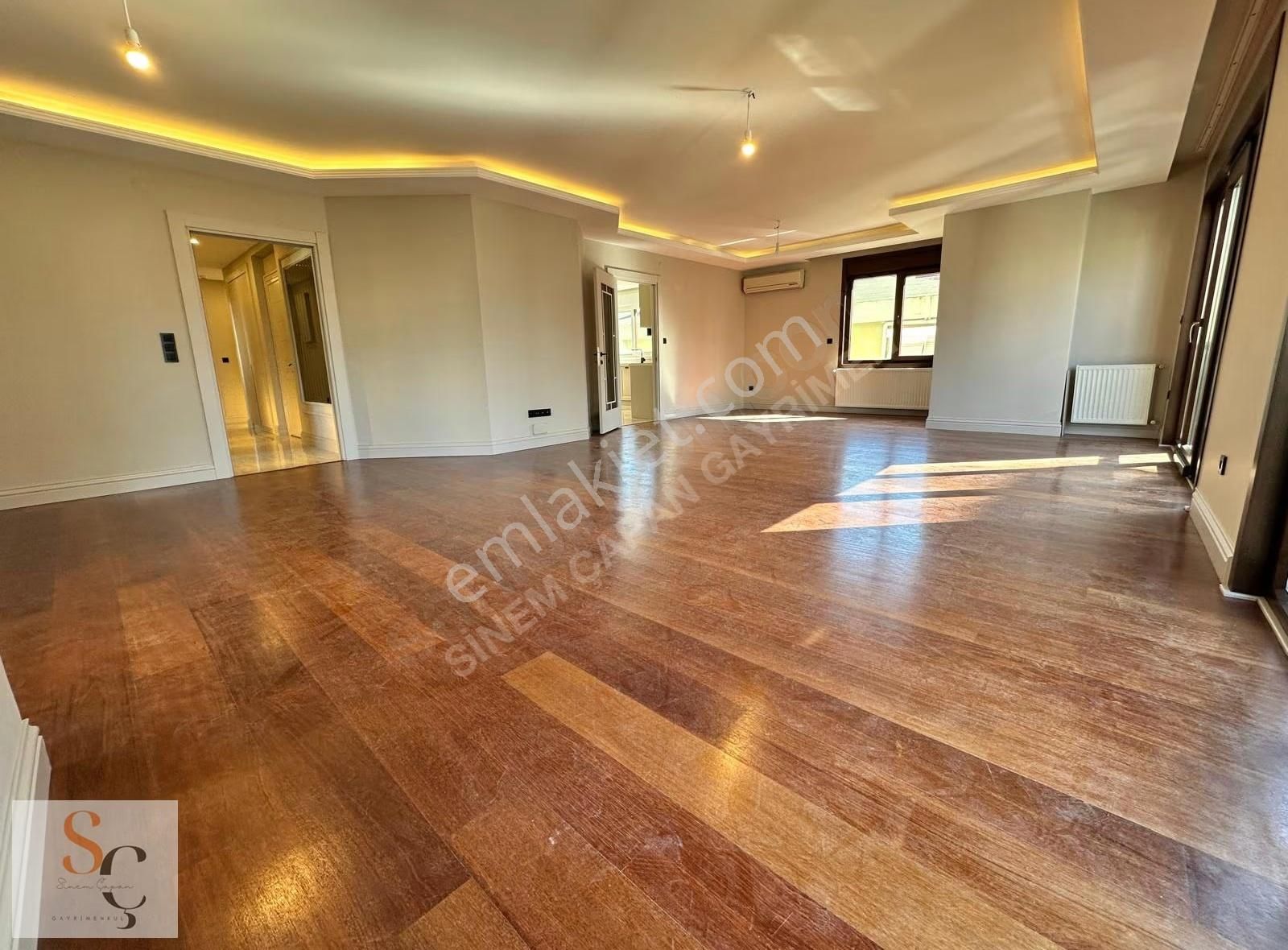 Göztepe Oyuncak Müzesi Sokağında 4+1 Mimari Dekorlu Katta Tek - Görsel 25