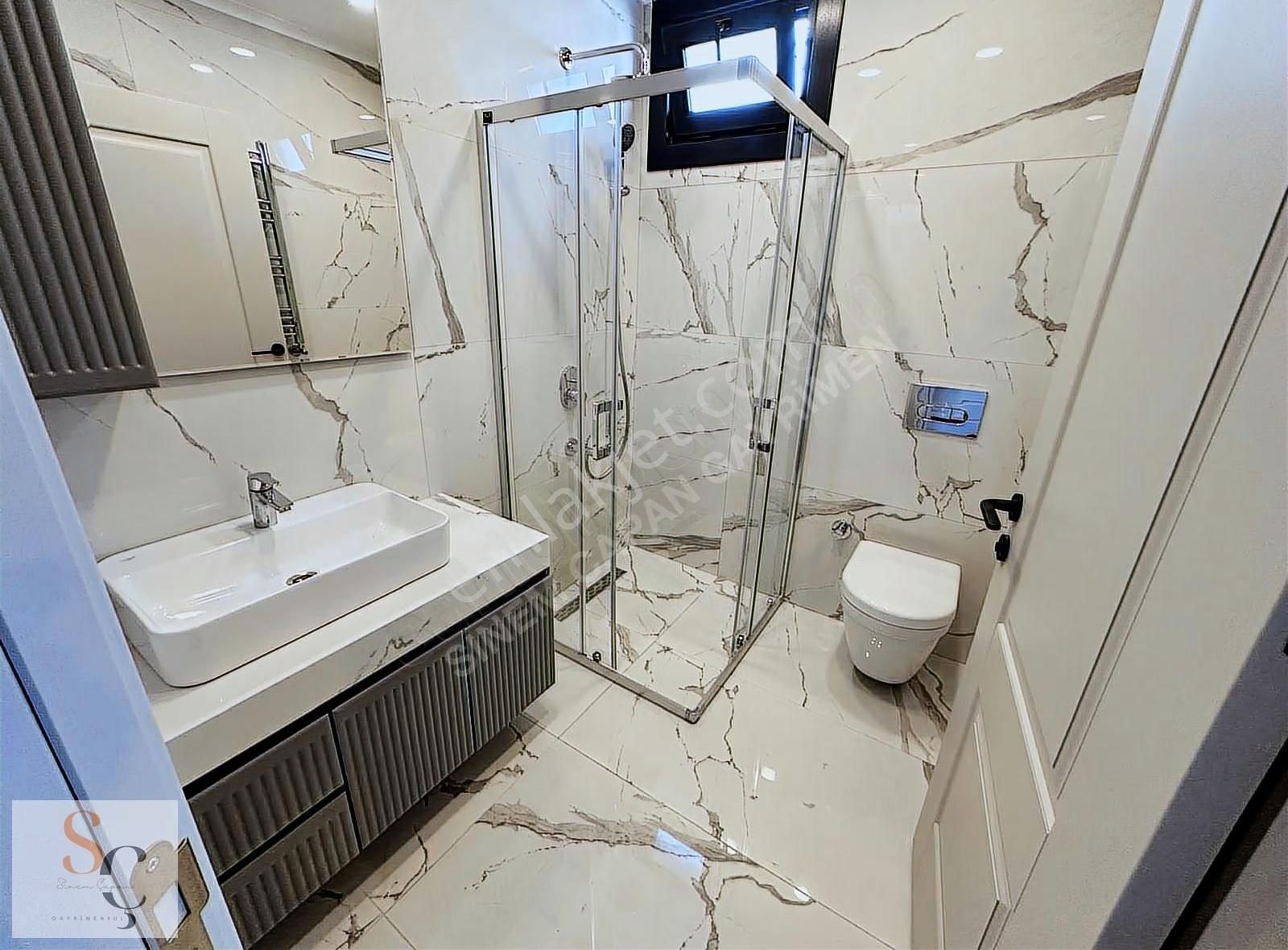 Göztepe Oyuncak Müzesi Sokağında 4+1 Mimari Dekorlu Katta Tek - Görsel 4