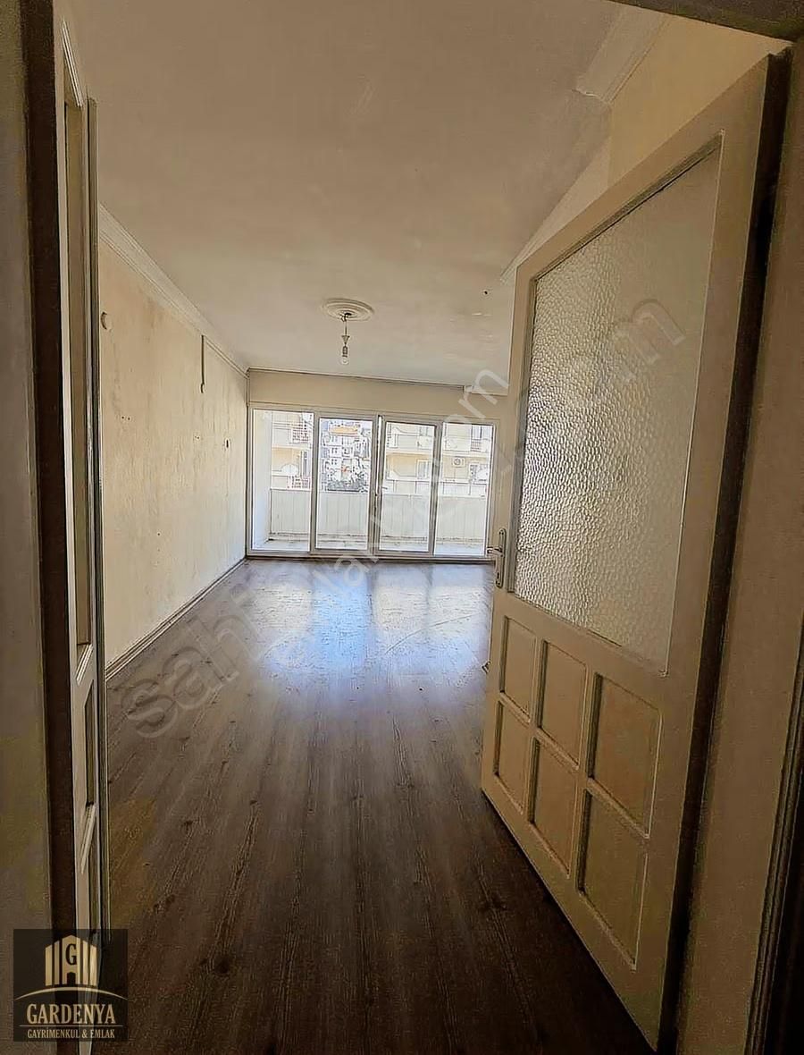 Tren Yolu Bulvarın Da Satılık 3+1 Daire - Görsel 2