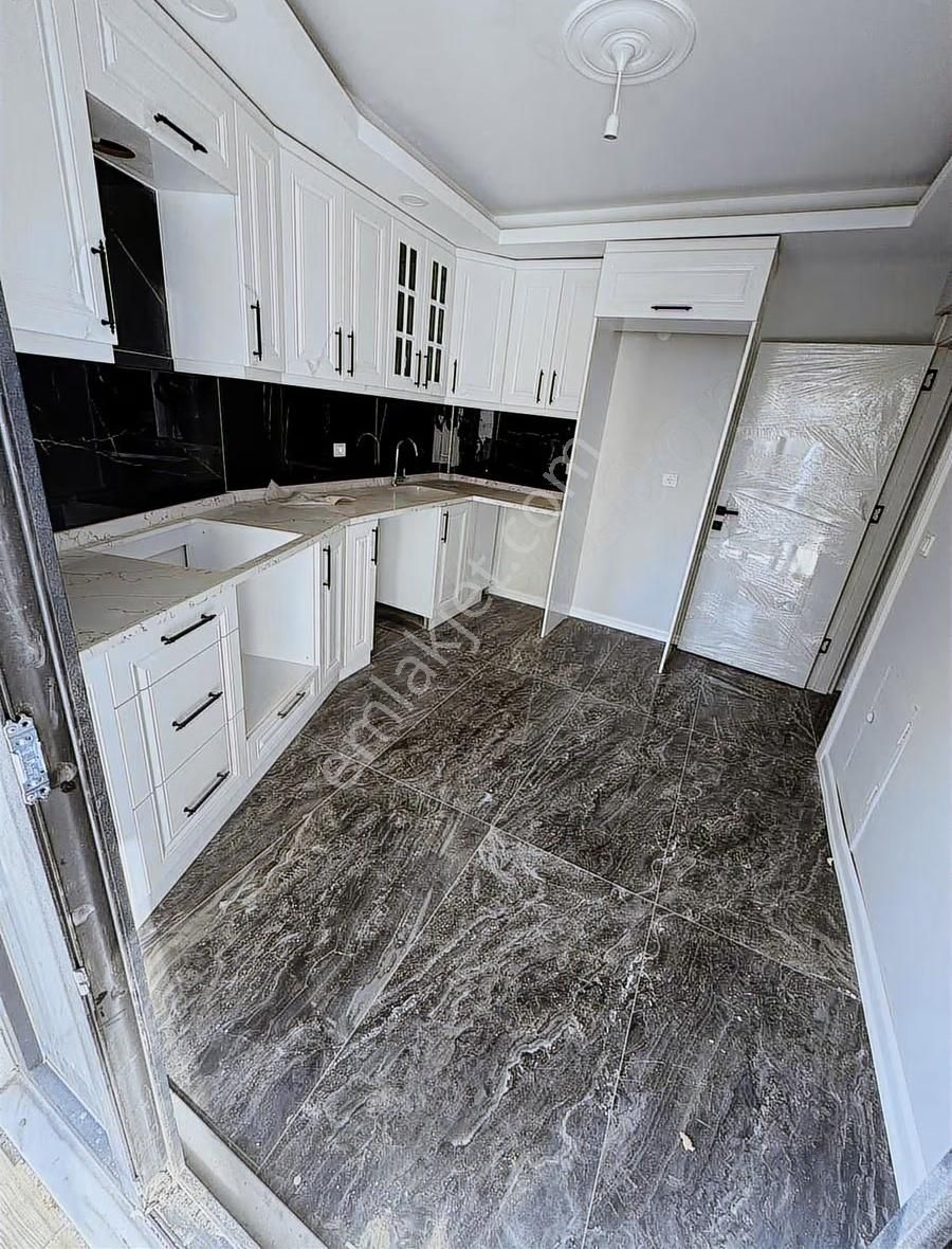 Cumhuriyet Mah. 2+1 Yüksek Giriş - Görsel 4