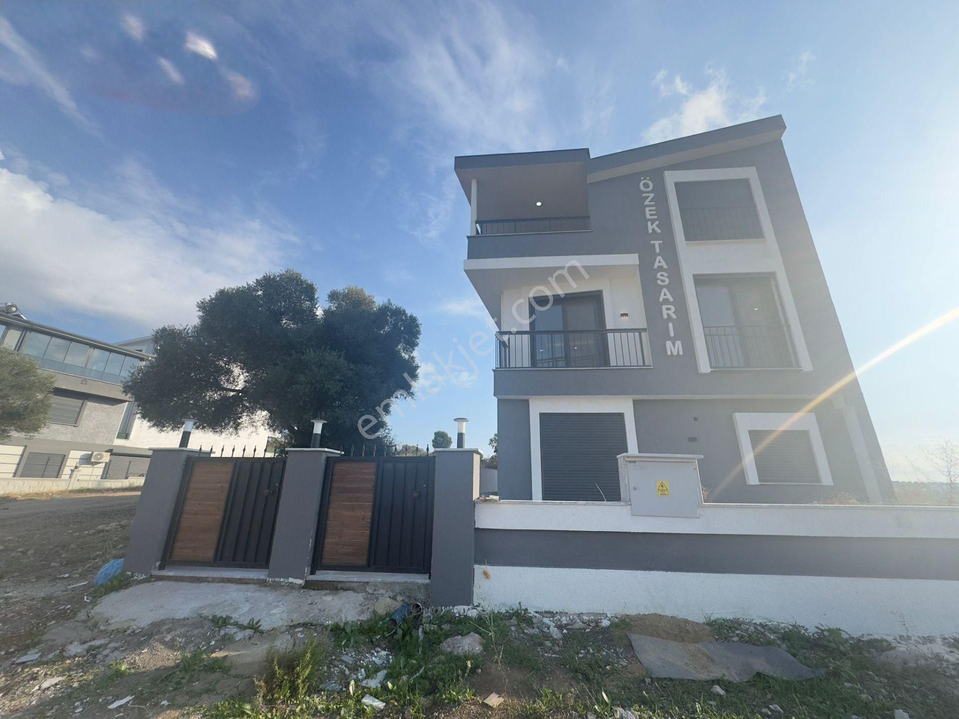 🏡 Çağlak İnşaat'tan Aydın / Didim / Hisar Mahallesi'nde Satılık Lüks 3+1 Villa