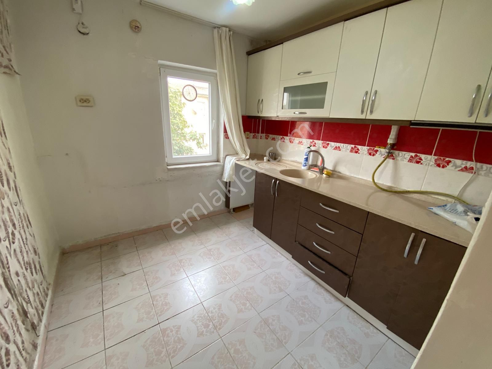 Trabzon Pelitli'de Kiralık 2+1 Daire - Görsel 3