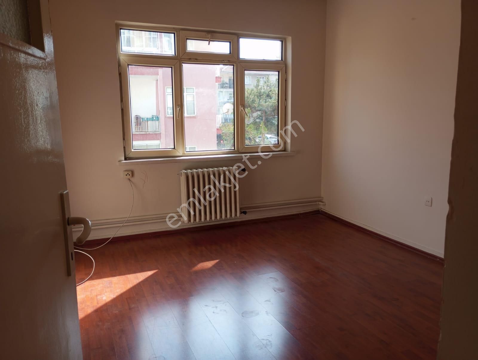 Neon Dan Aşagı Eglencede Bagımsız Salon Orta Kat Güney Cephe Kiralık - Görsel 21