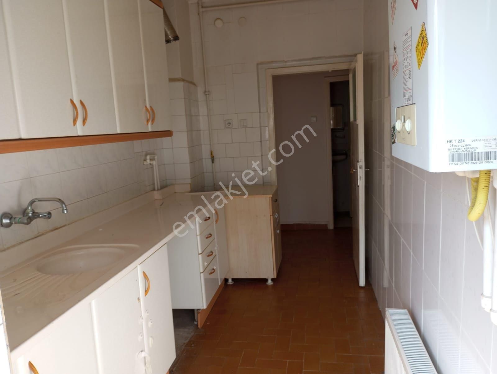 Neon Dan Aşagı Eglencede Bagımsız Salon Orta Kat Güney Cephe Kiralık - Görsel 13