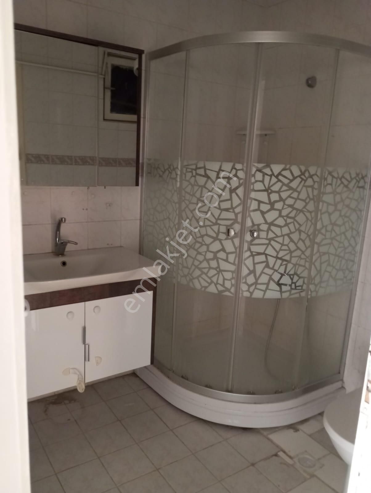 Neon Dan Aşagı Eglencede Bagımsız Salon Orta Kat Güney Cephe Kiralık - Görsel 12