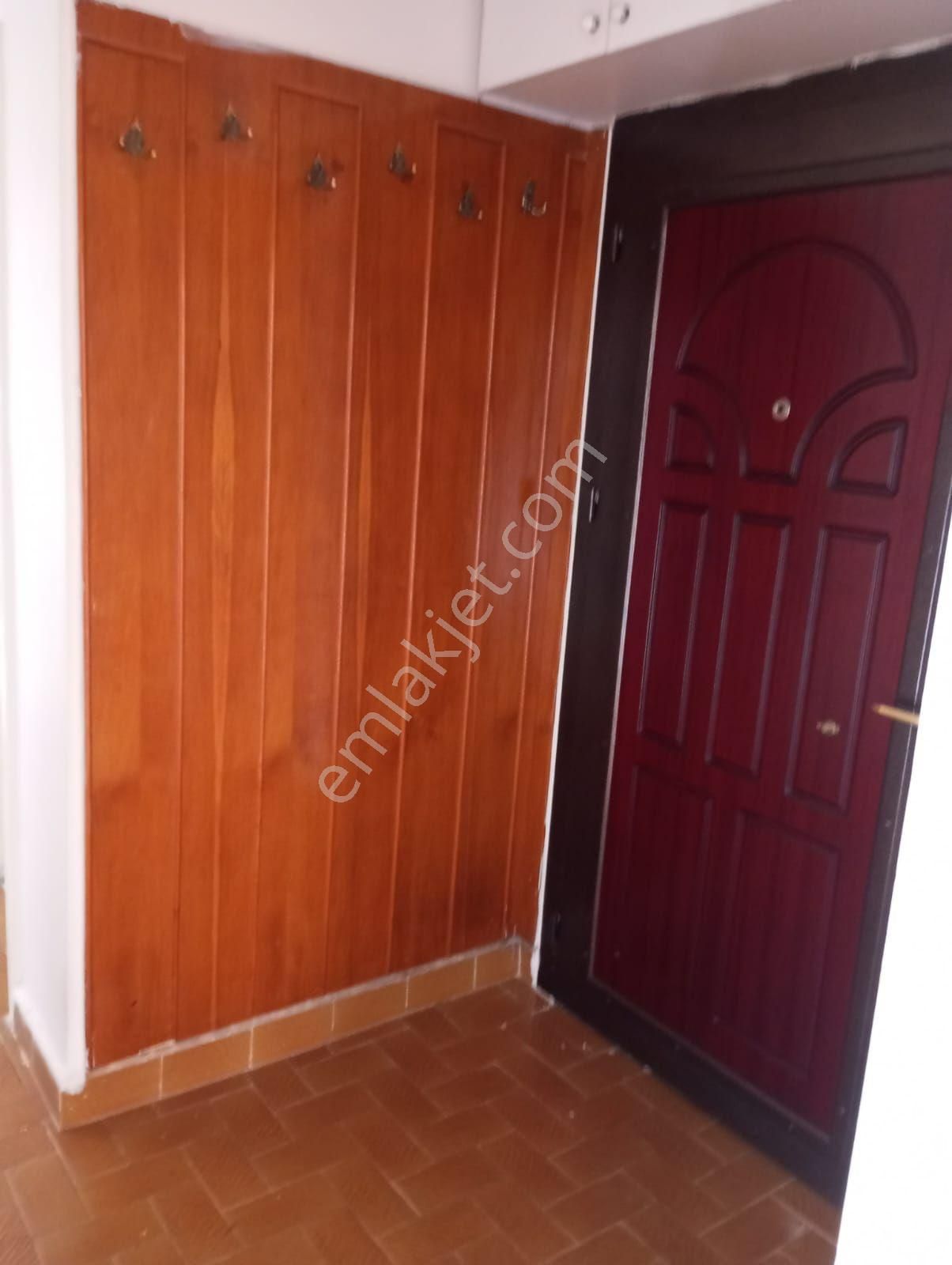 Neon Dan Aşagı Eglencede Bagımsız Salon Orta Kat Güney Cephe Kiralık - Görsel 15