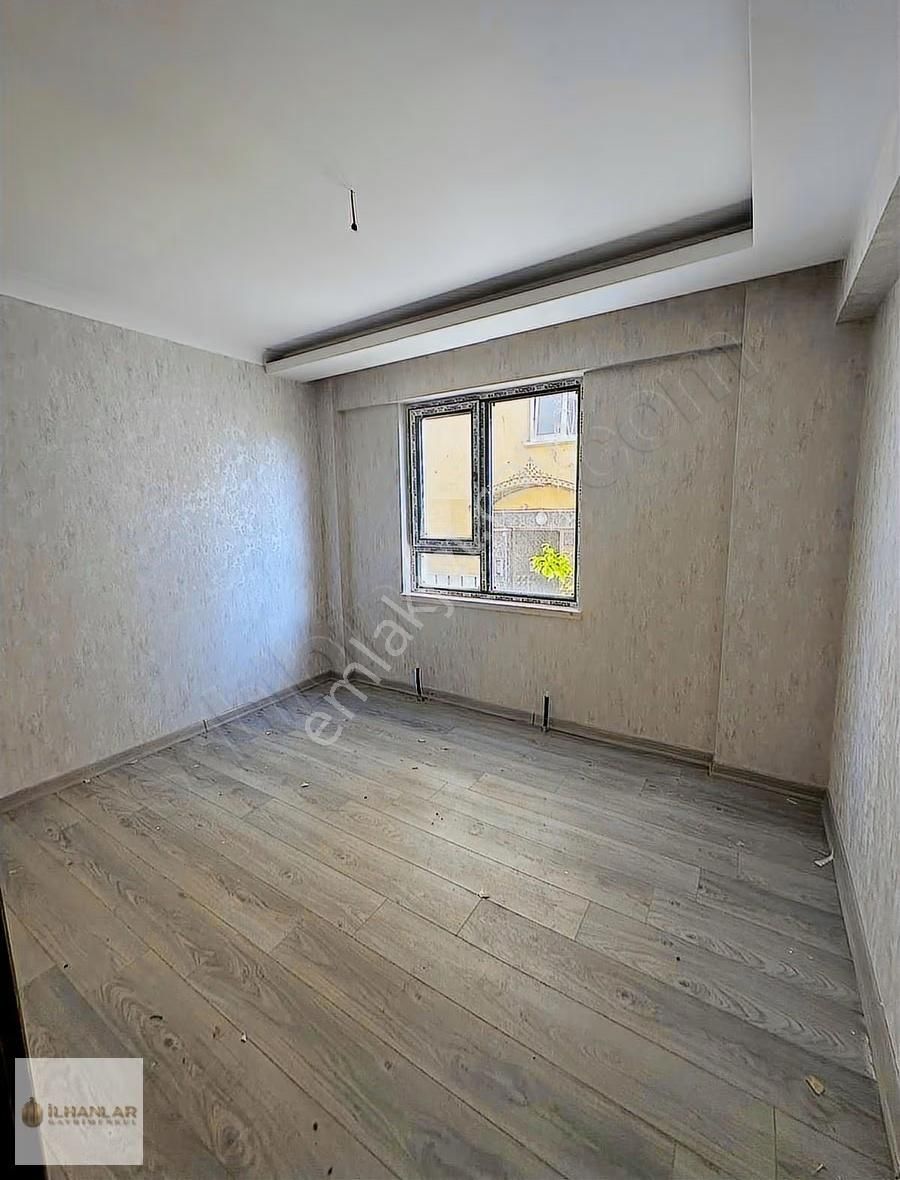 Yenimahallede Yeni Bina Oturuma Hazır Ara Kat Satılık 2+1 Daire - Görsel 7