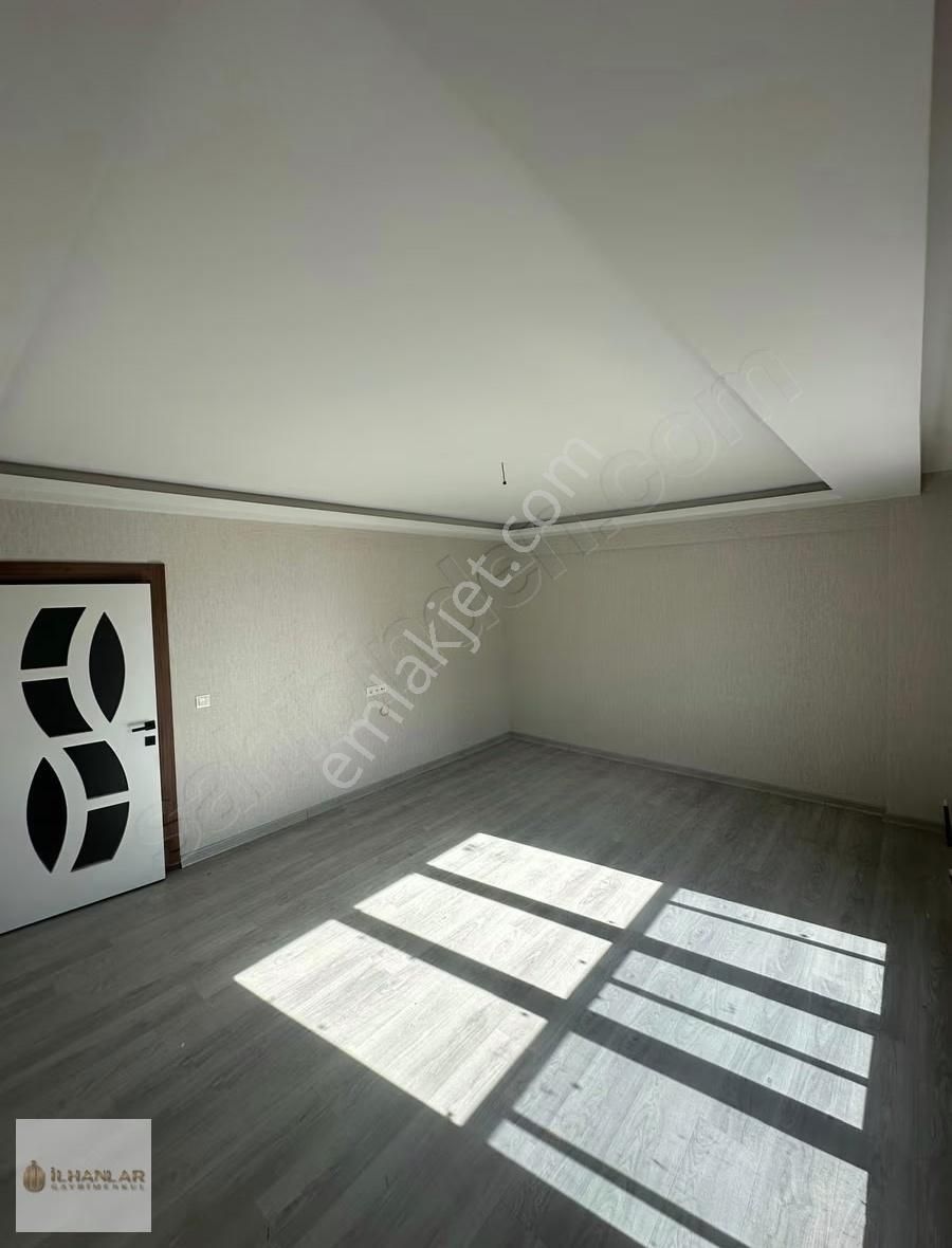 Yenimahallede Yeni Bina Oturuma Hazır Ara Kat Satılık 2+1 Daire - Görsel 16