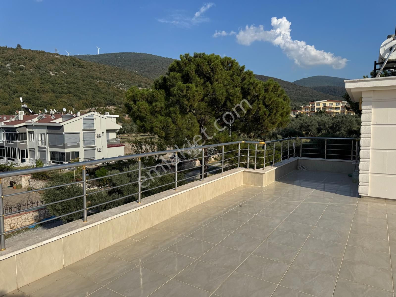 Akbuk Te Deniz Manzaralı Mustakil Villa - Görsel 24