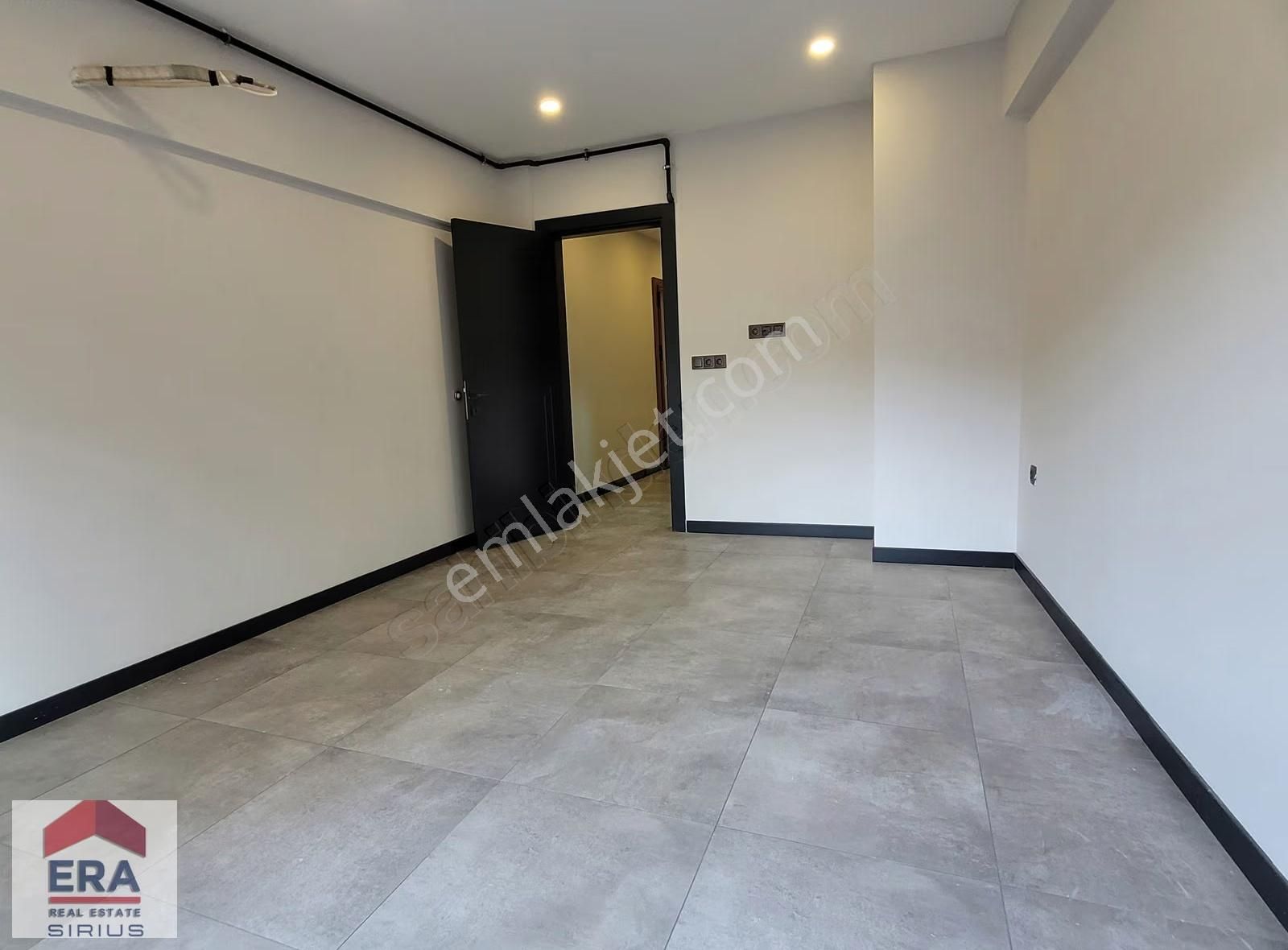 Çınar'da Yeni Yapım 80 M2 Ayrı Mutfaklı 2 Odalı Satılık Ofis - Görsel 11