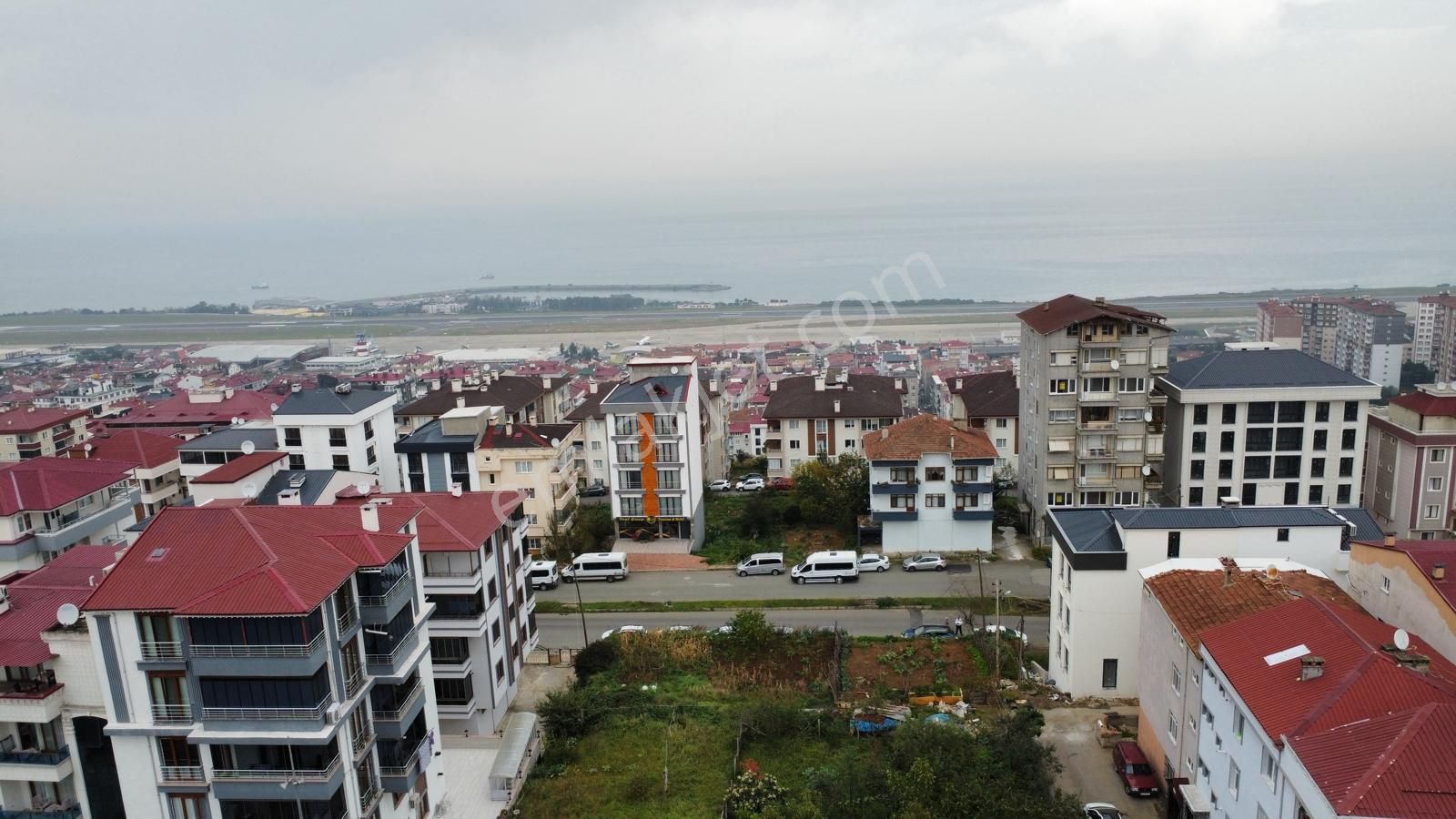 Trabzon'da Satılık Ticari + Konut İmarlı Arsa - Görsel 6