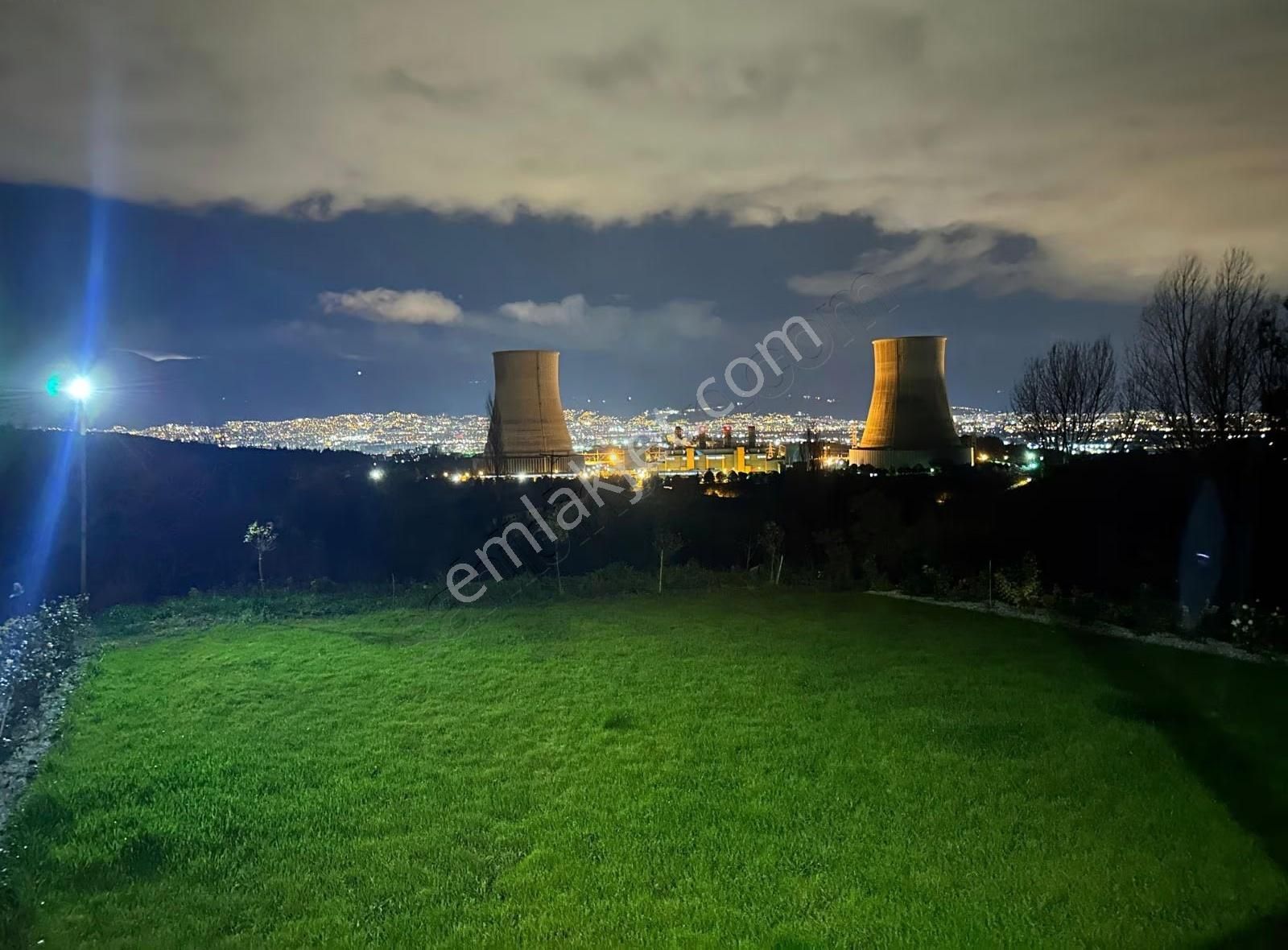 Kalabalçıkta Satılık Villa İmarlı Köşe Parsel!!!