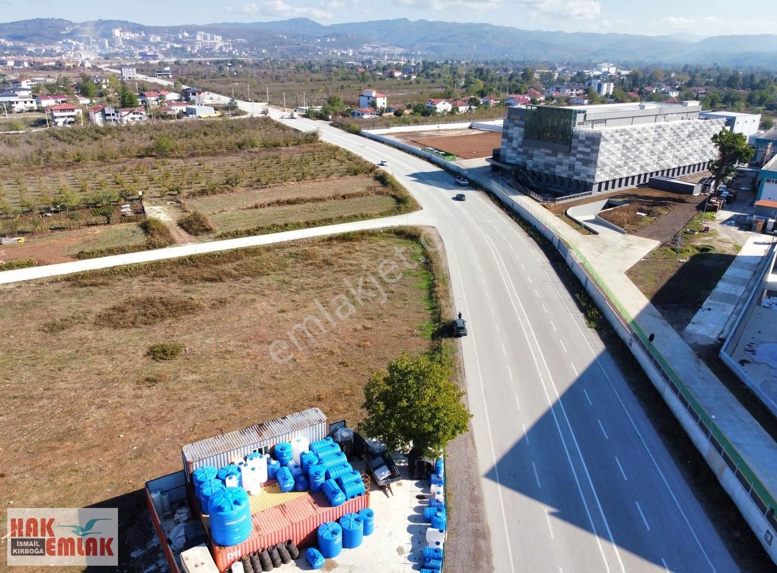 Hak Emlaktan Arapçiftliği Mah.de Ticari/konut Kiralık 578m² Arsa - Görsel 16