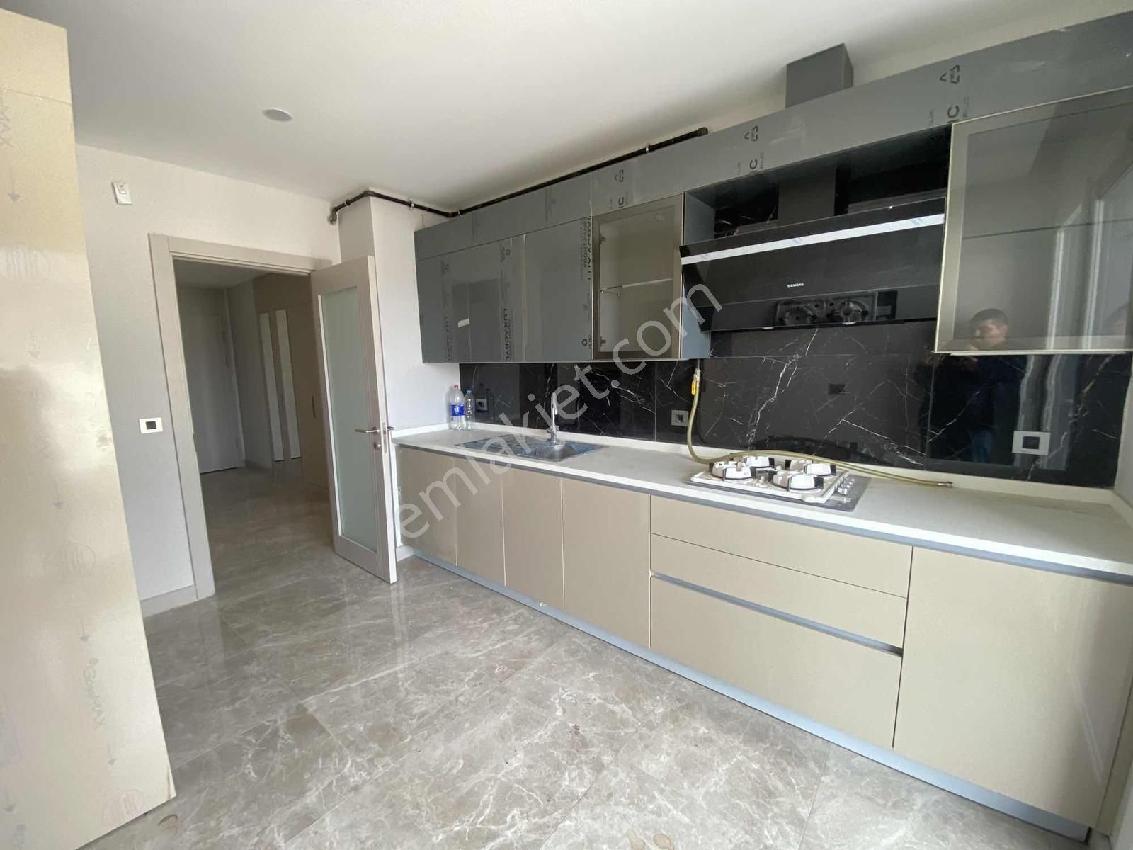 Referans Beylikdüzü Kiralık Sıfır 3+1 176m2 Peyzaj Deniz Manzara - Görsel 8