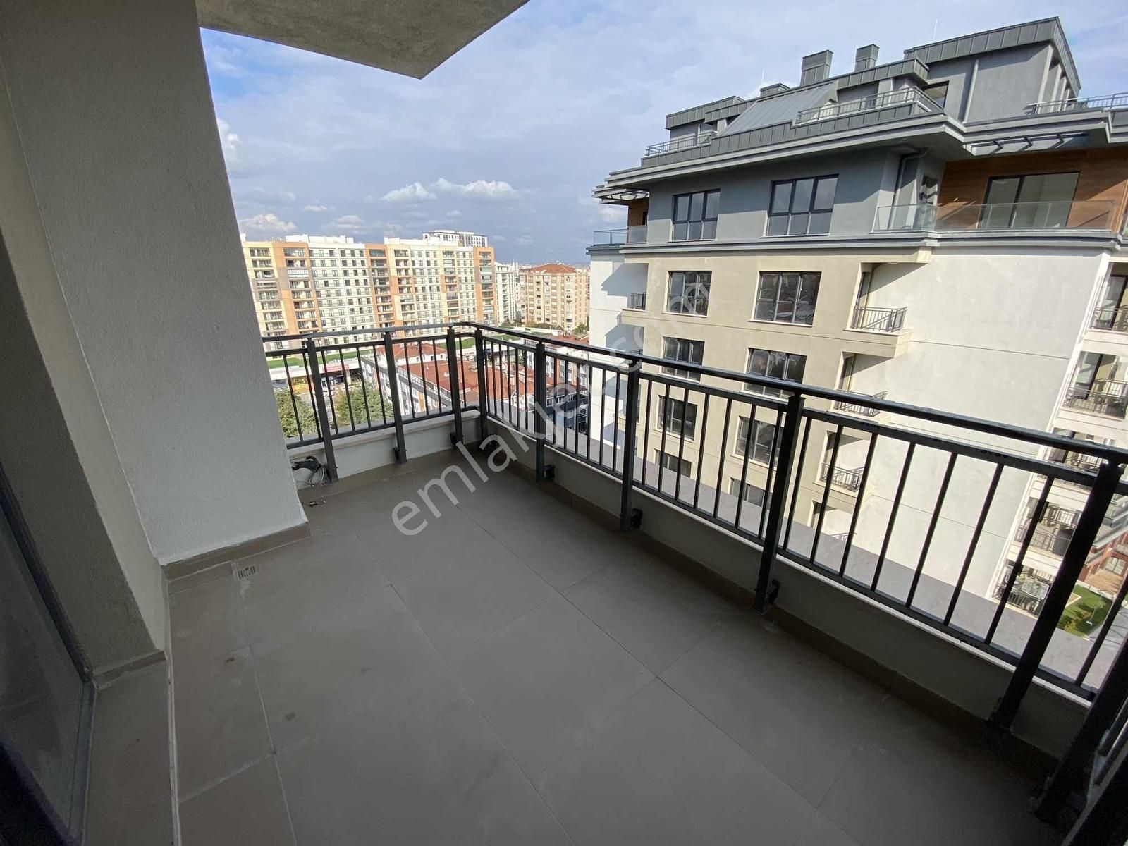 Referans Beylikdüzü Kiralık Sıfır 3+1 176m2 Peyzaj Deniz Manzara - Görsel 6