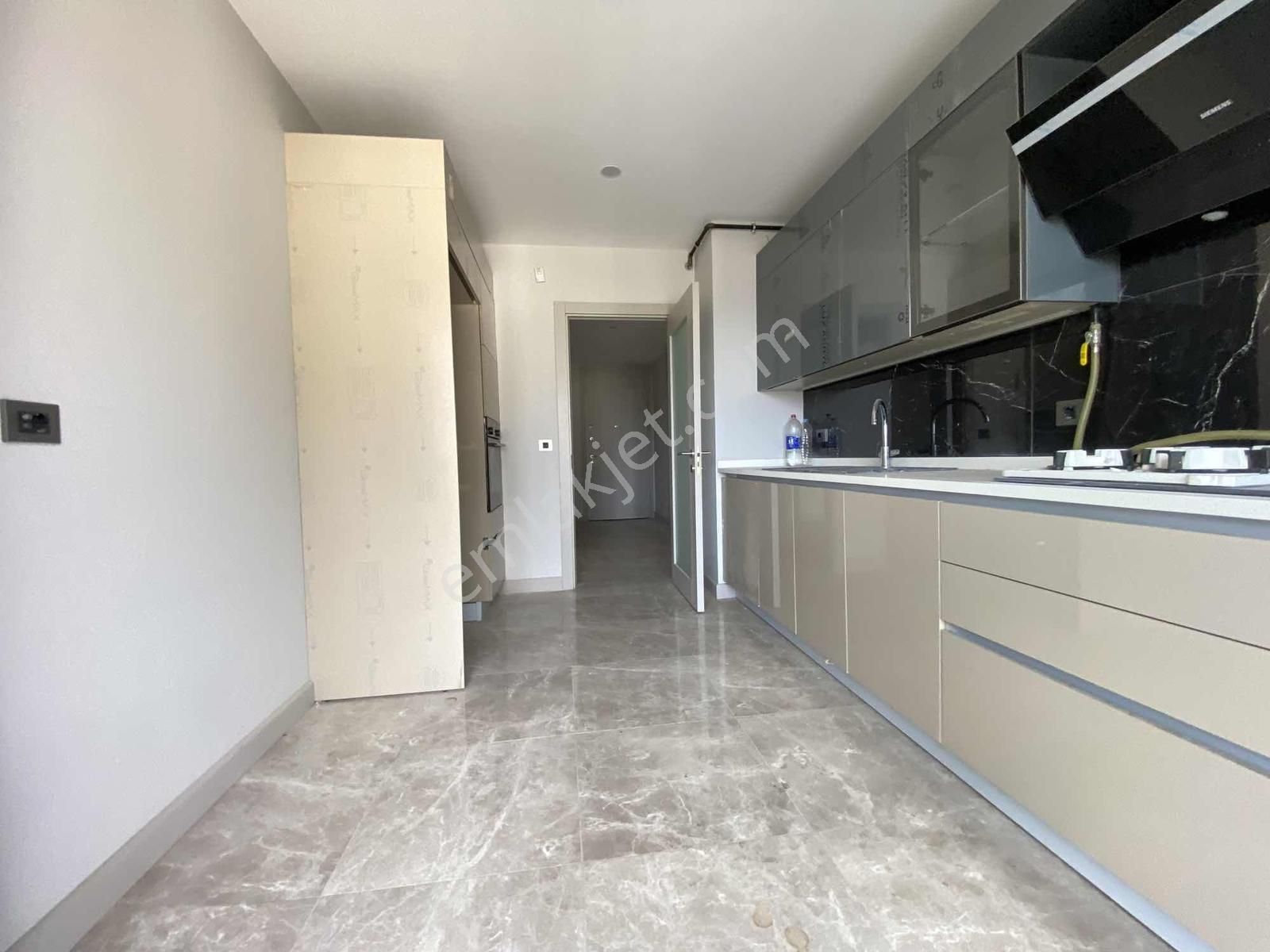 Referans Beylikdüzü Kiralık Sıfır 3+1 176m2 Peyzaj Deniz Manzara - Görsel 18