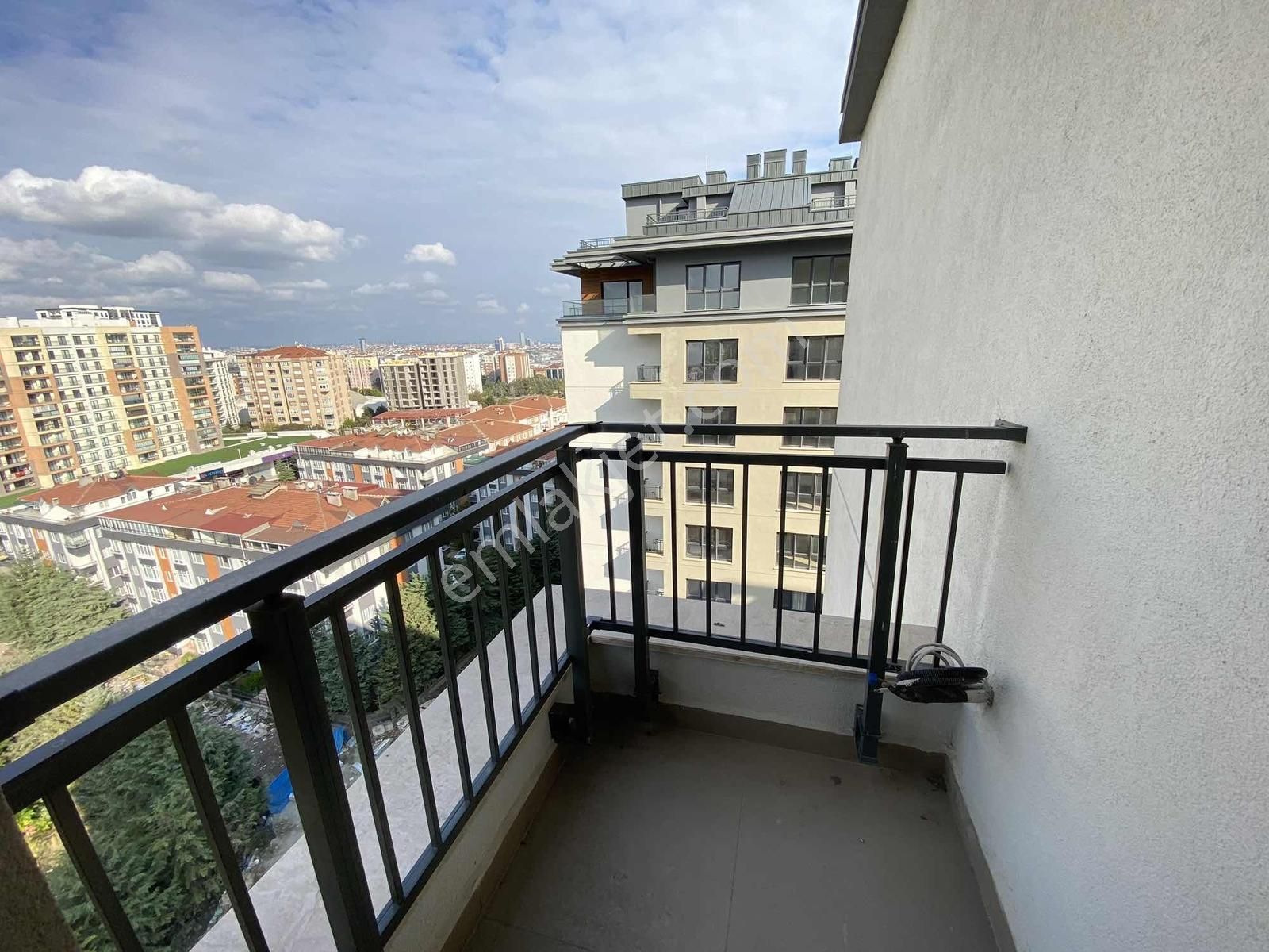 Referans Beylikdüzü Kiralık Sıfır 3+1 176m2 Peyzaj Deniz Manzara - Görsel 24