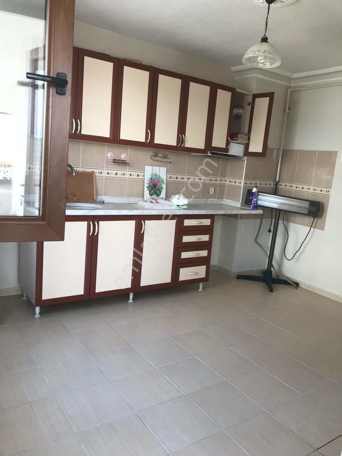 Peyami Sefa Mahallesinde 3+1 Kiralık Daire - Görsel 3