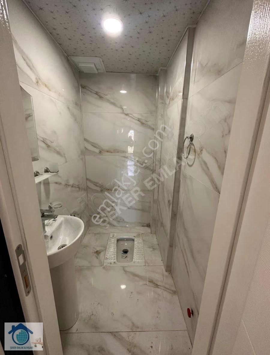 Sarılarda Havuzlu Asansörlü Araç Takasli 2+1 Daire Manzaralı - Görsel 12