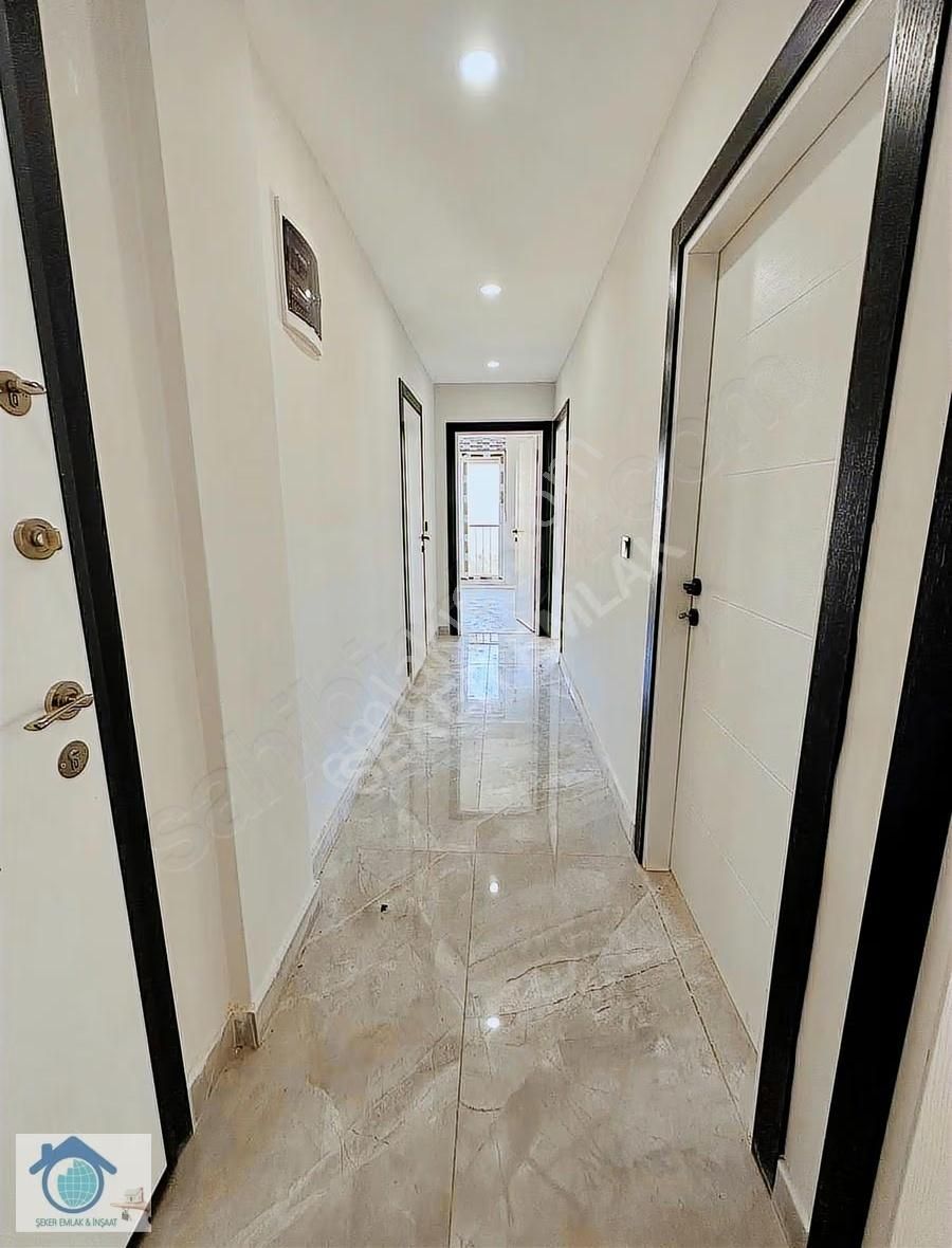 Sarılarda Havuzlu Asansörlü Araç Takasli 2+1 Daire Manzaralı - Görsel 34