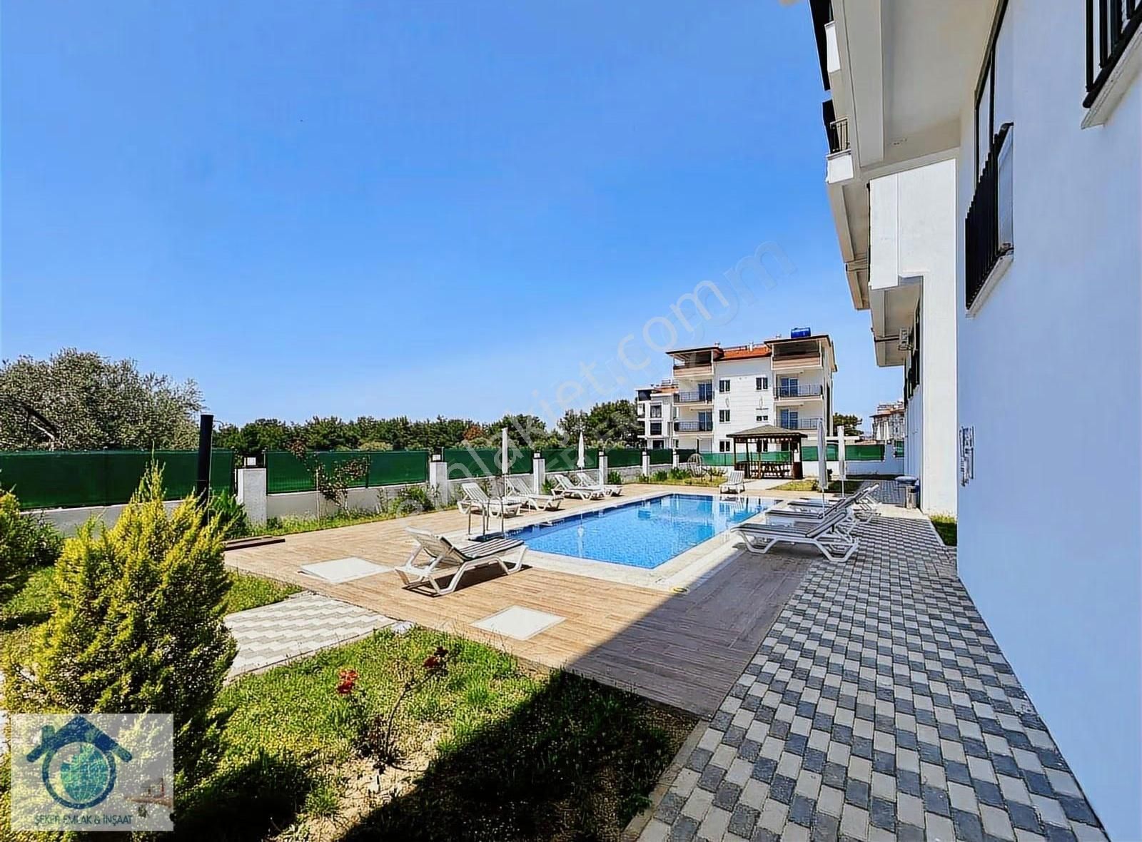 Sarılarda Havuzlu Asansörlü Araç Takasli 2+1 Daire Manzaralı - Görsel 16