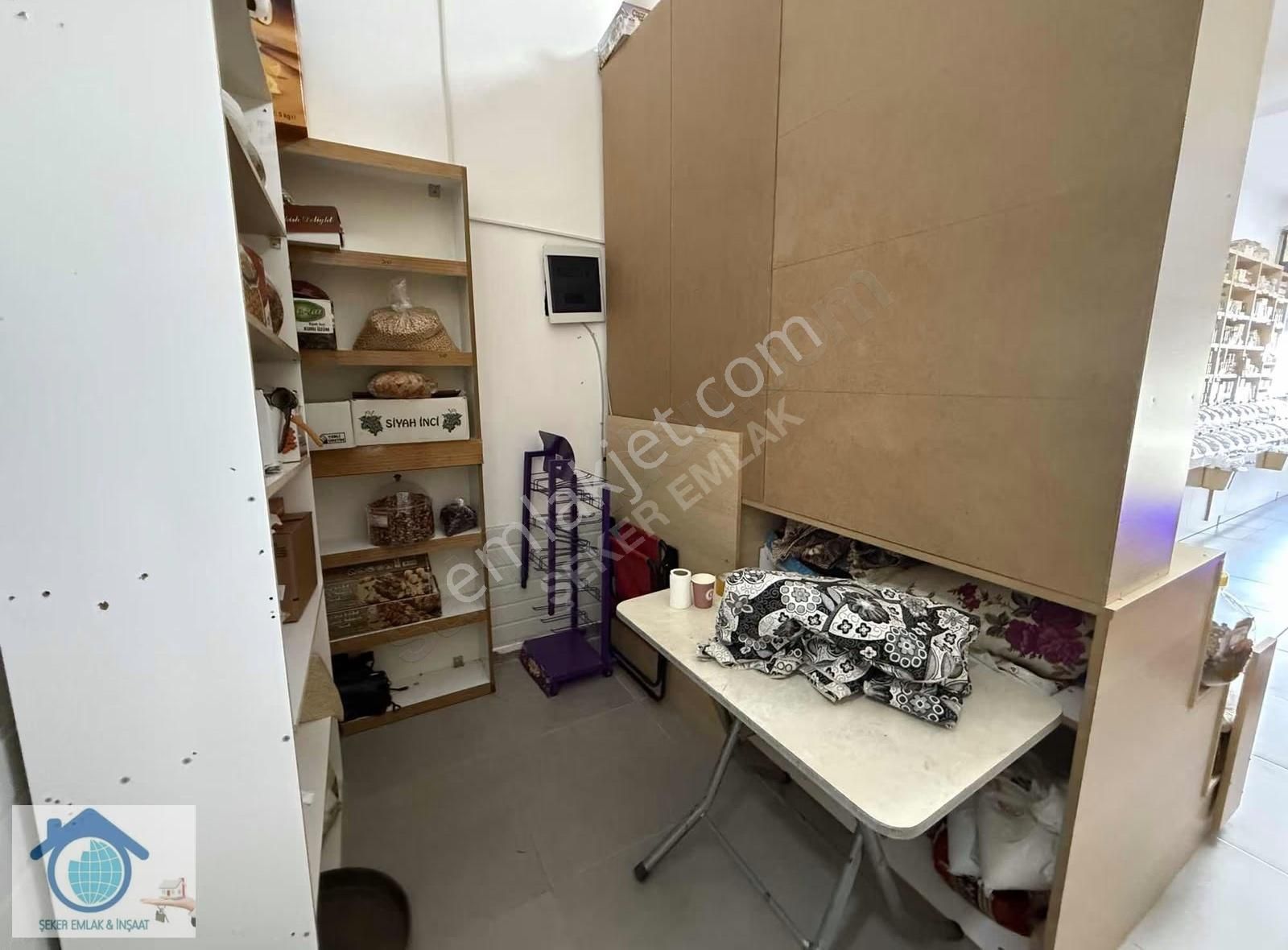 Manavgat Sarılarda Devren Satılık Faal Kuruyemiş Dükkanı - Görsel 11