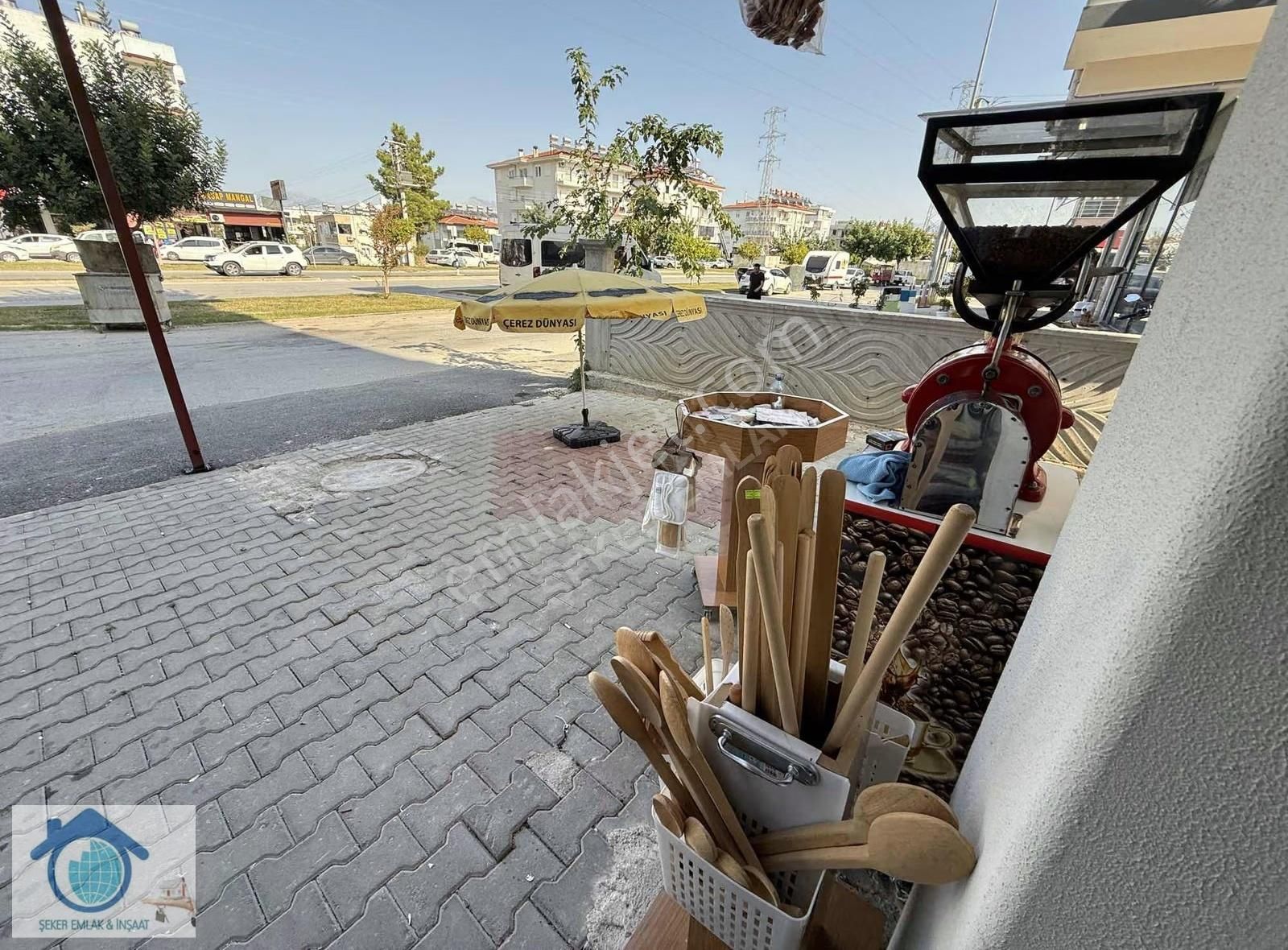 Manavgat Sarılarda Devren Satılık Faal Kuruyemiş Dükkanı - Görsel 12