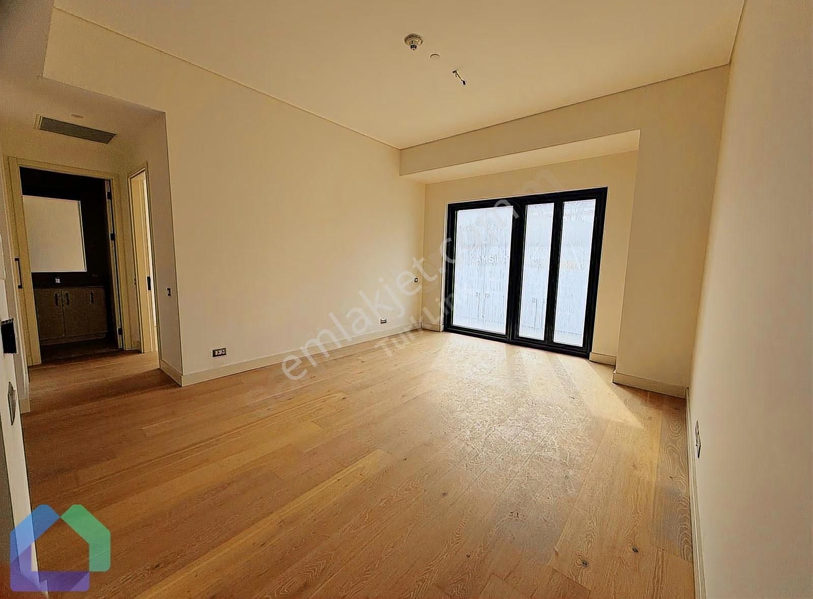 1+1 Nurol Life Sıfır Daire Balkonlu Stad Manzaralı Satılık