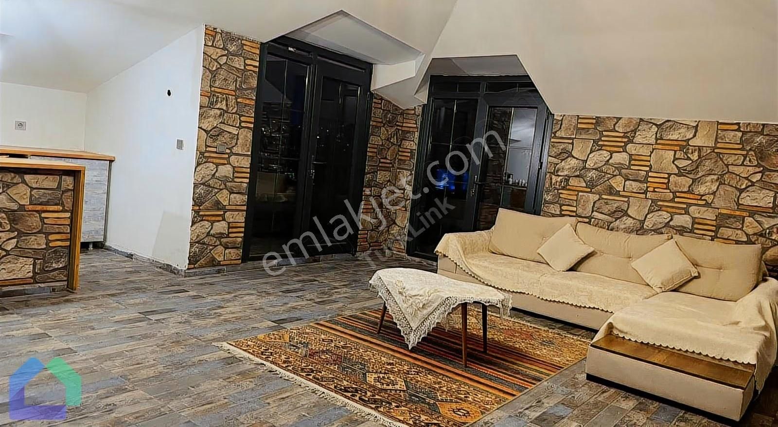 Yeşil Vadi Manzaralı 6 Katlı Özel Villa Denize 10 Dakika Mesafe - Görsel 33