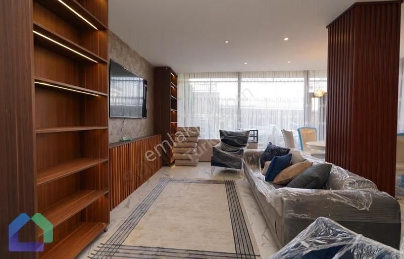 Yeşil Vadi Manzaralı 6 Katlı Özel Villa Denize 10 Dakika Mesafe - Görsel 15