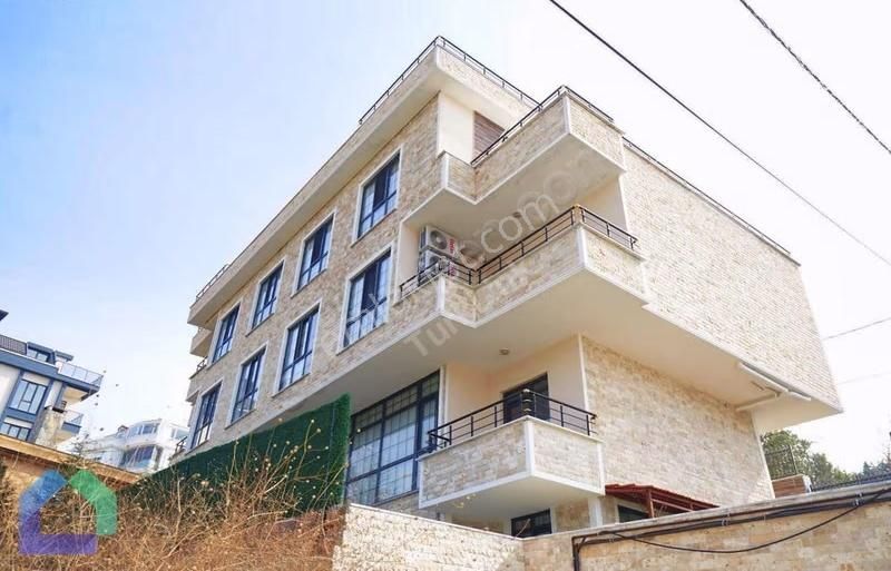 Yeşil Vadi Manzaralı 6 Katlı Özel Villa Denize 10 Dakika Mesafe - Görsel 14
