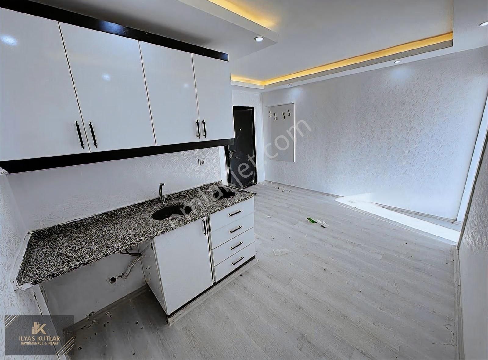 İlyas Kutlar Gyo Binevler Balık Pazarı Cvr Satılık 1+1 Daire - Görsel 4