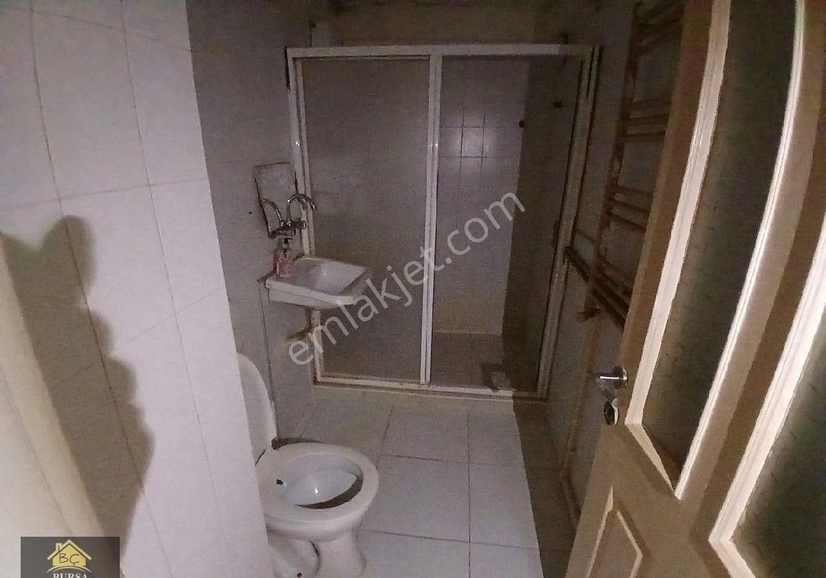 Bursa Yıldırım Hacıseyfettin Mah.de Arakat Kombi,li 2+1 Daire - Görsel 3