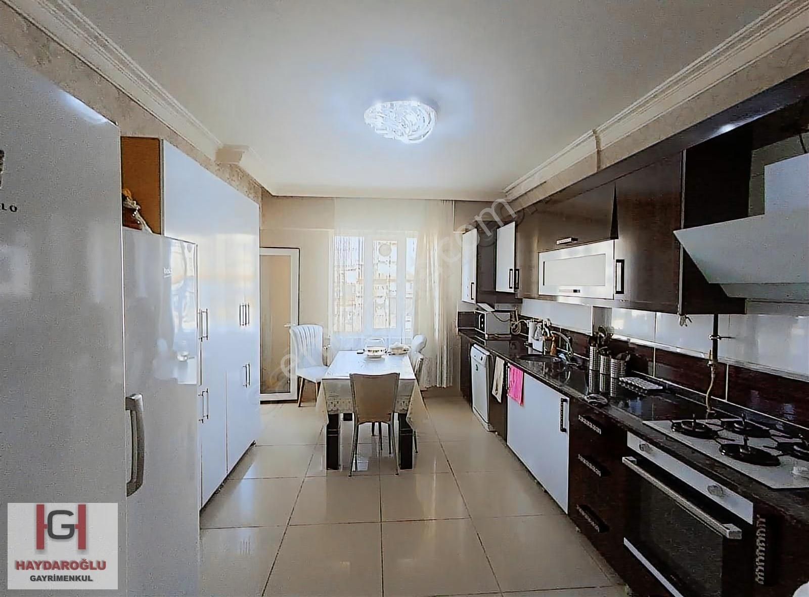 Gaziantep Şahinbey Yeditepe Mah'de Satılık 3+1 Bakımlı Daire - Görsel 8