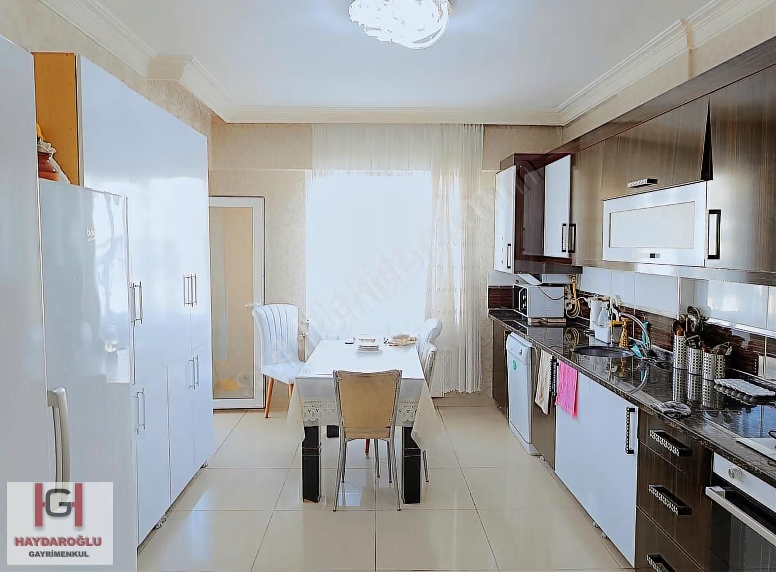 Gaziantep Şahinbey Yeditepe Mah'de Satılık 3+1 Bakımlı Daire - Görsel 15