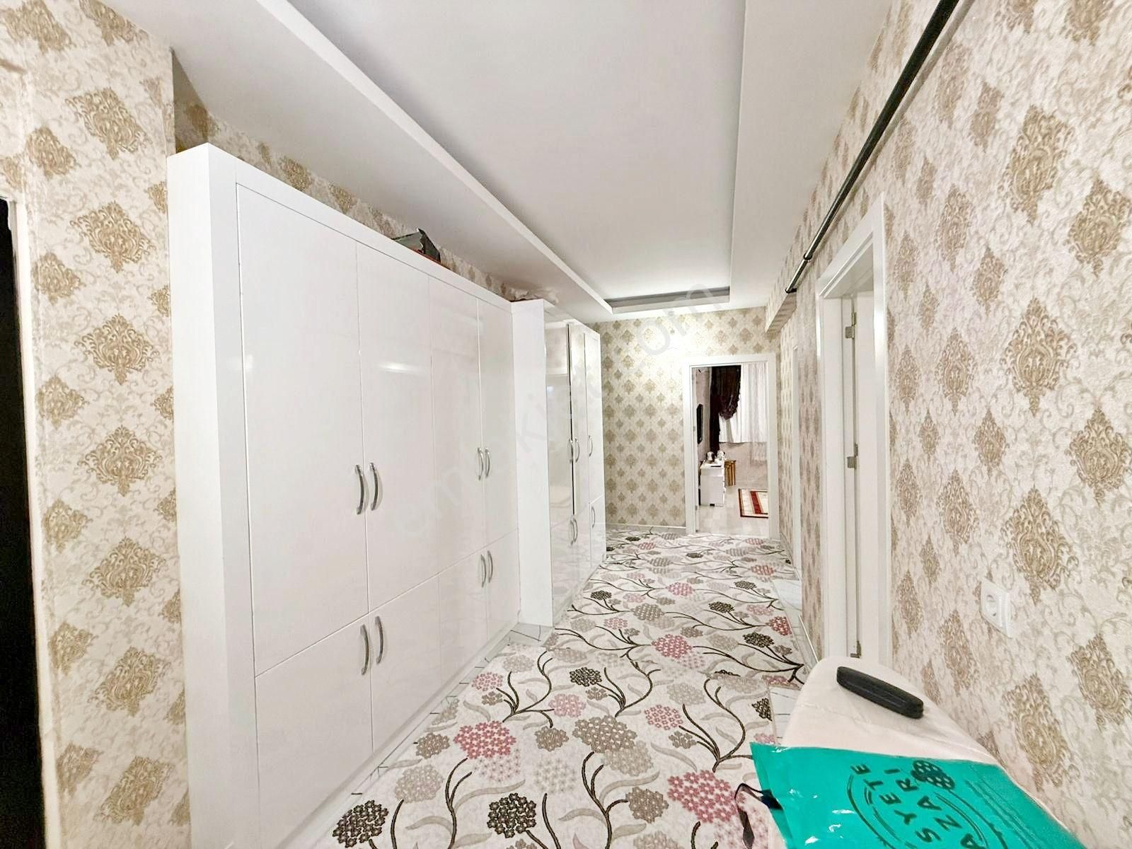 Alpaslan'da Geniş Oturumlu Ara Kat Çift Balkonlu Lüx 4+1 Daire - Görsel 22