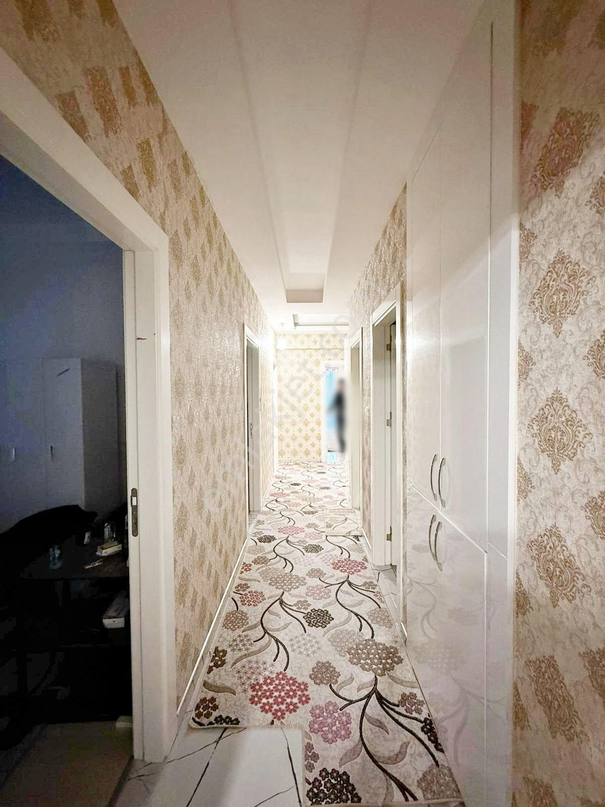 Alpaslan'da Geniş Oturumlu Ara Kat Çift Balkonlu Lüx 4+1 Daire - Görsel 19