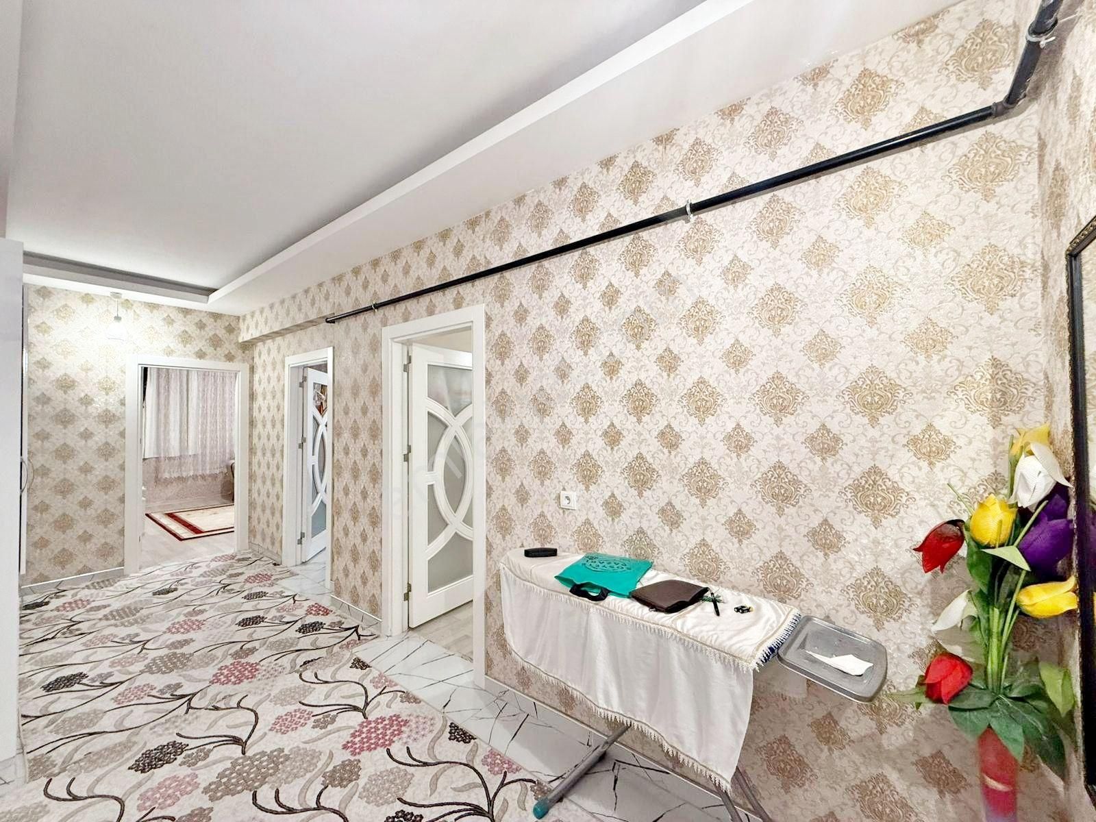 Alpaslan'da Geniş Oturumlu Ara Kat Çift Balkonlu Lüx 4+1 Daire - Görsel 23