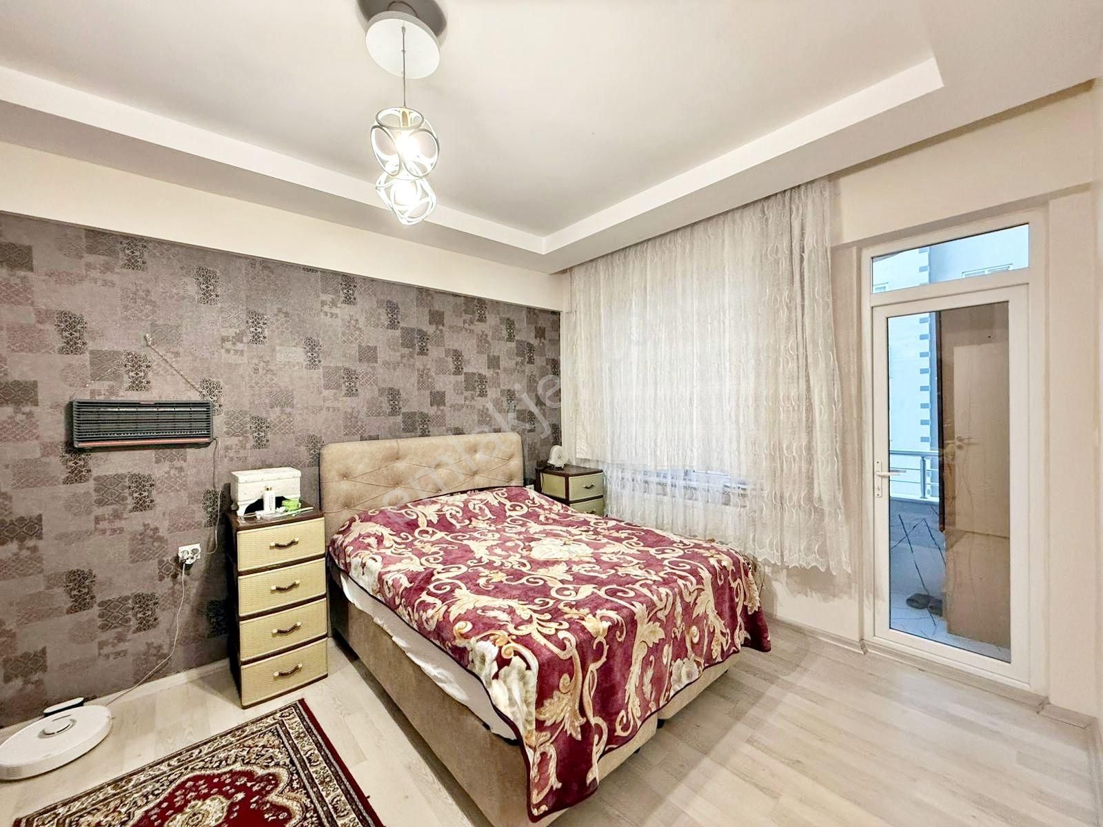 Alpaslan'da Geniş Oturumlu Ara Kat Çift Balkonlu Lüx 4+1 Daire - Görsel 15