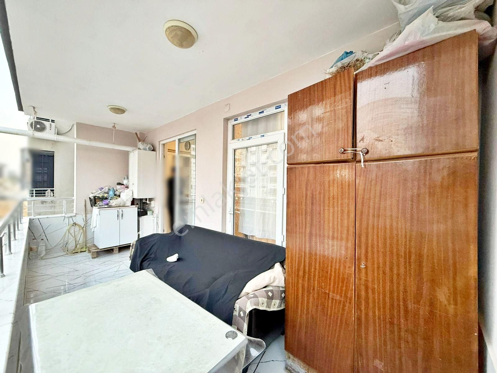 Alpaslan'da Geniş Oturumlu Ara Kat Çift Balkonlu Lüx 4+1 Daire - Görsel 6