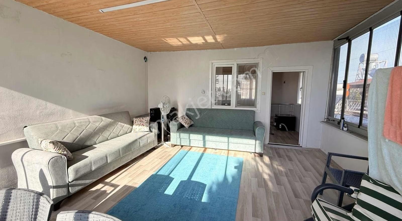 Adana Yumurtalıkta(ayvalık)satılık Eşyalı 3 Katlı Tripleks - Görsel 4