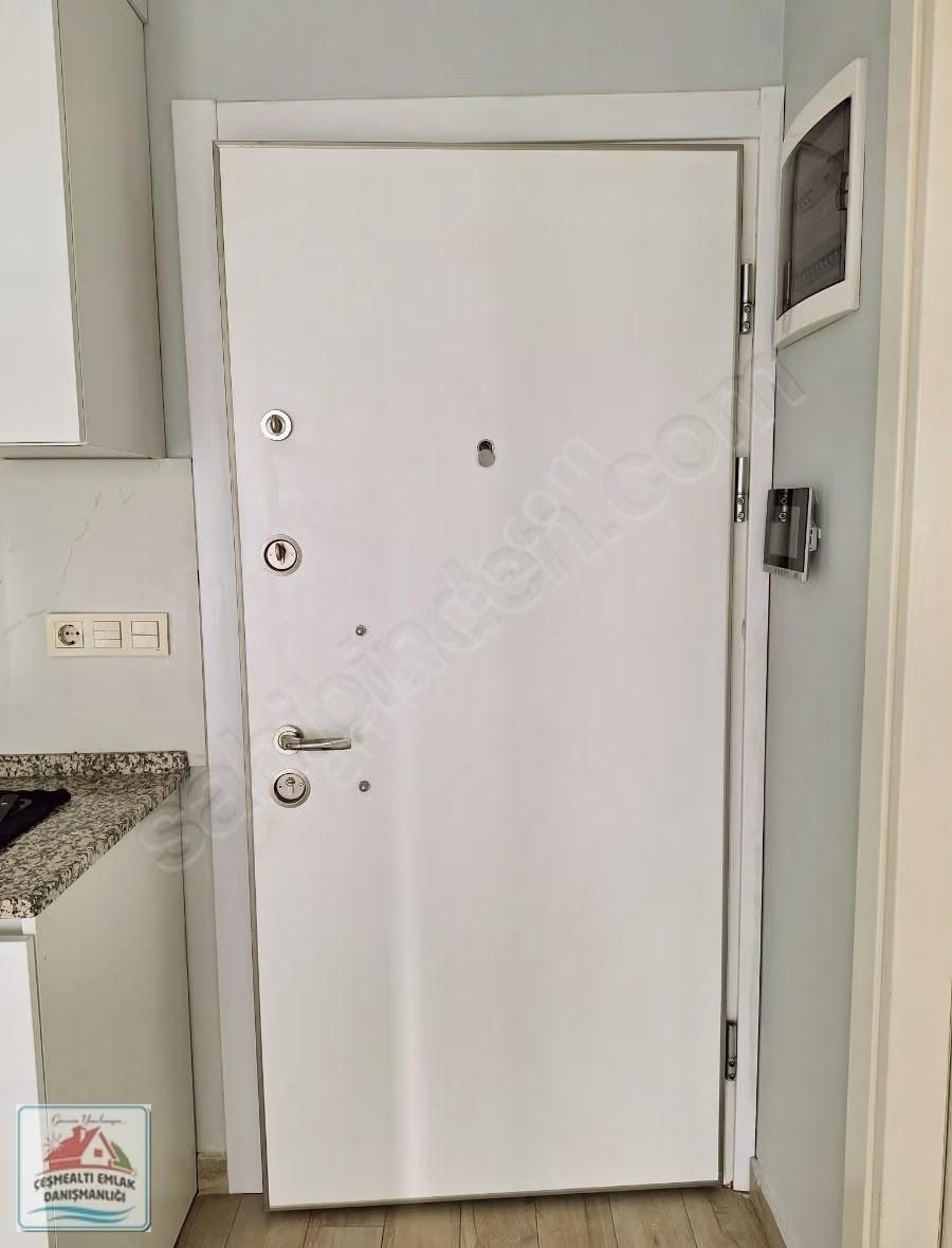 Urla Denizli Mah. Cadde Üstünde Yeni Bina 1+1 - Görsel 2