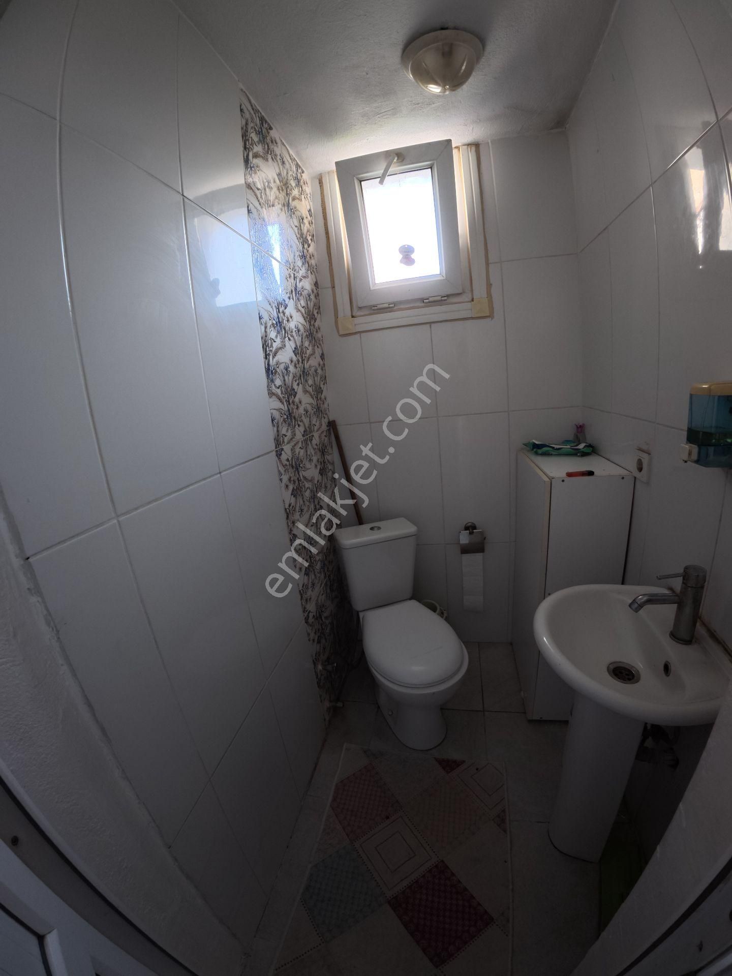 Merkezde Müstakil Masrafsız Satılık Bahçeli Kagir Ev - Görsel 4