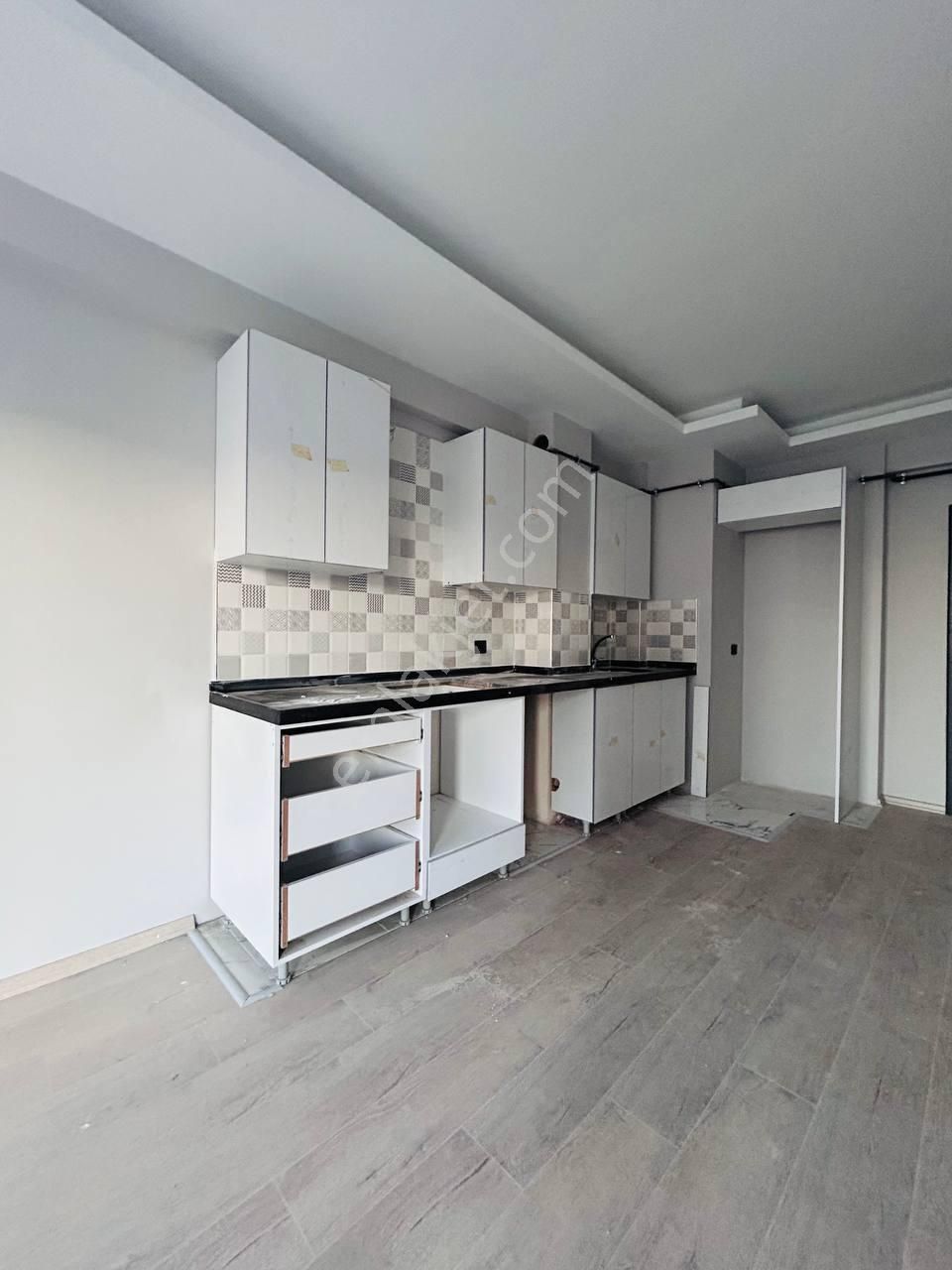 Tramvay Yakını Uygun Fiyatlı Manzaralı Satılık Daire - Görsel 3