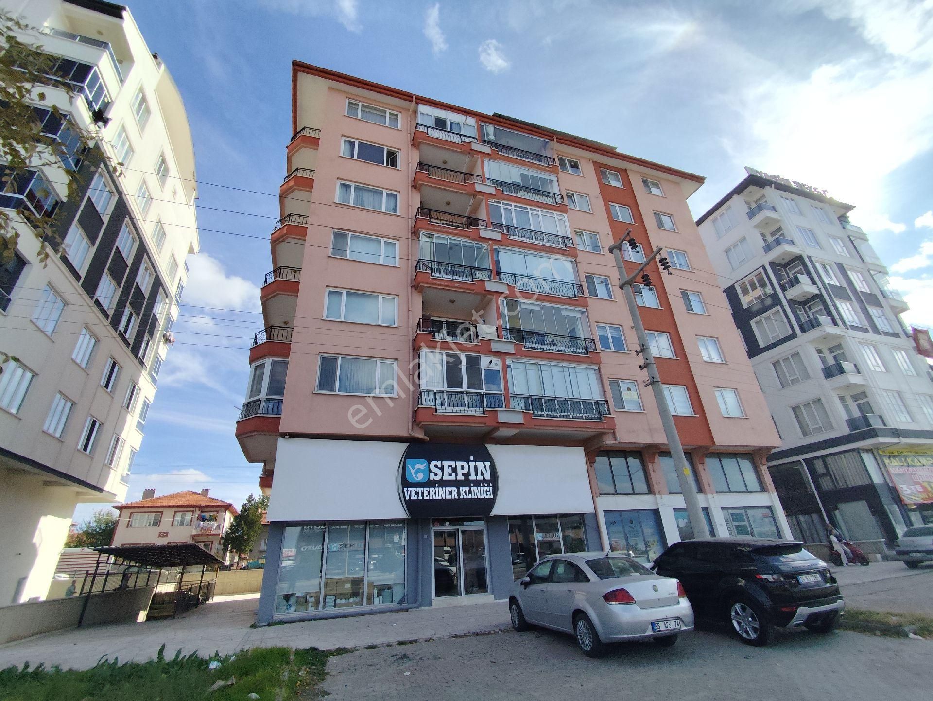 Köken Emlaktan Ankara Yolu Üzerinde Satılık Geniş 4+1 Daire - Görsel 9