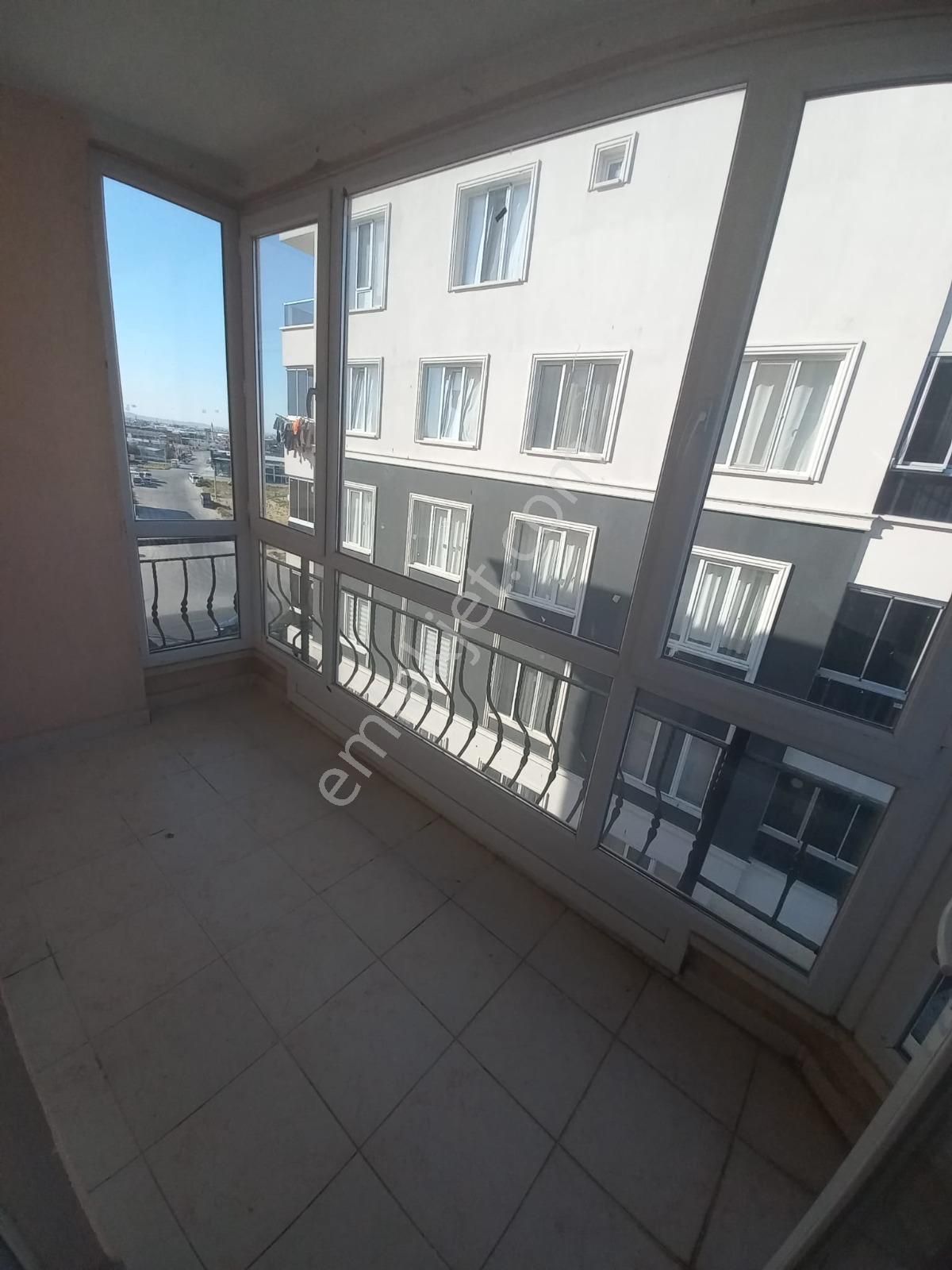 Köken Emlaktan Ankara Yolu Üzerinde Satılık Geniş 4+1 Daire - Görsel 19