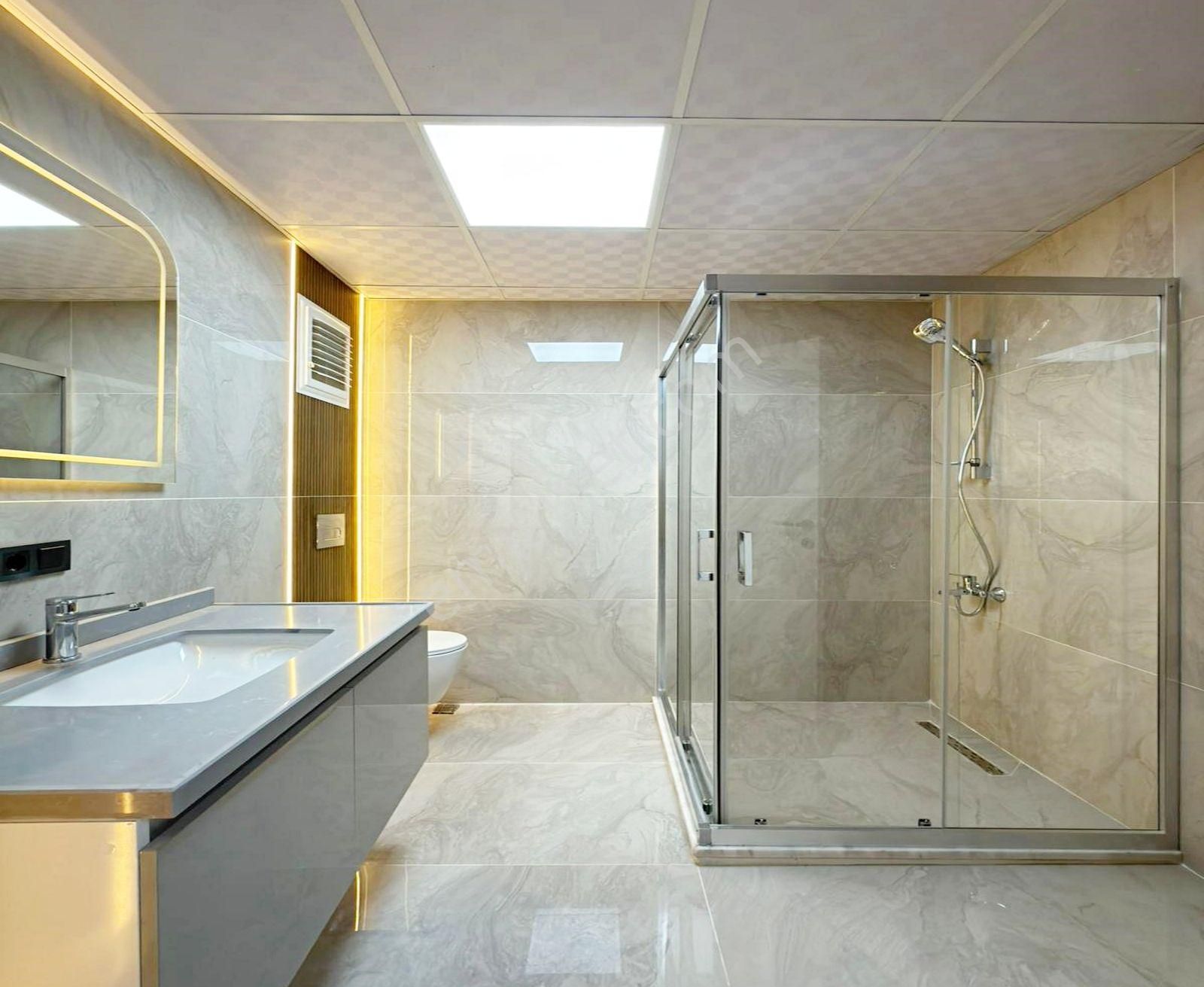 Beylikdüzü Beykent Metrobüse Yakın Geniş M2 Full Dekorlu Daire - Görsel 19