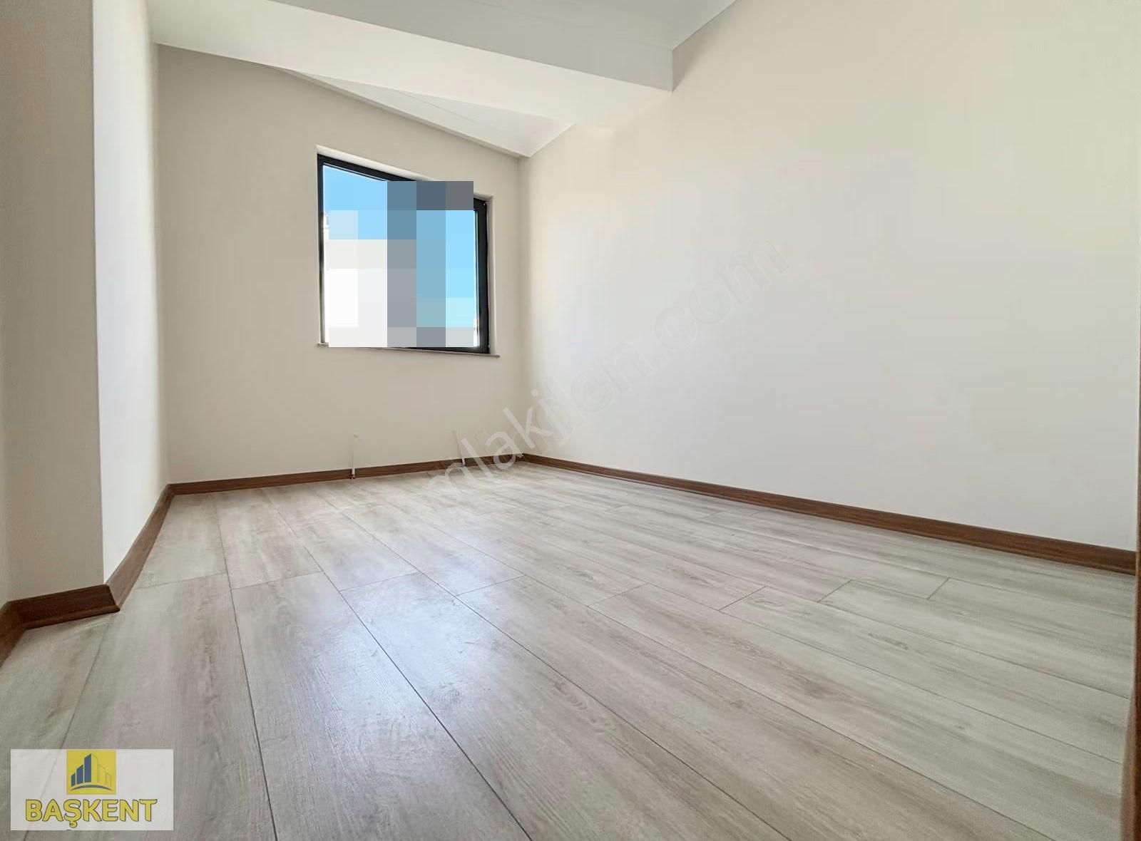 Başkent Gayrimenkul'den Geniş Aileler İçin Ara Katta Lüks 3+1 Ev - Görsel 32