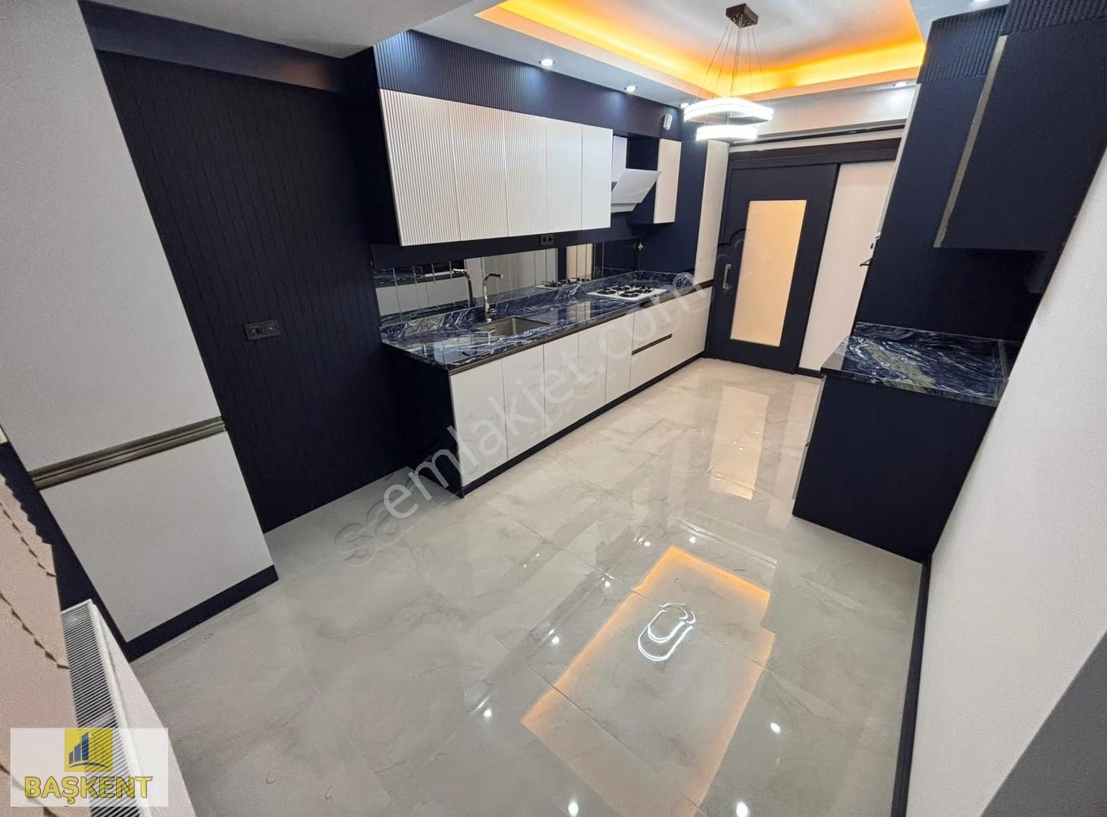 Başkent Gayrimenkulden Vestiyer Odalı Yenikentte Tek Ultra Lüks - Görsel 6